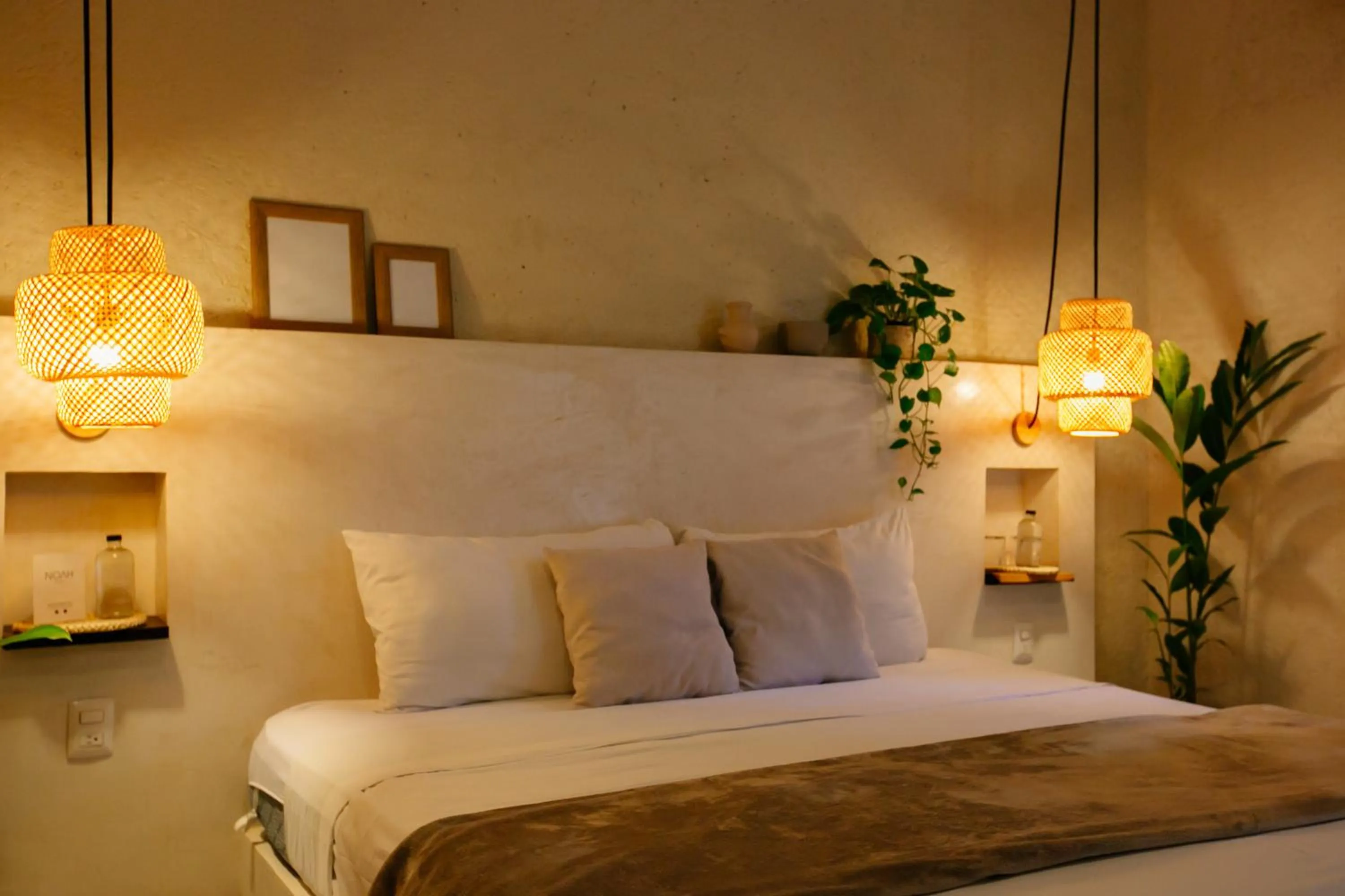 Bedroom, Bed in Hotel Noah Tulum