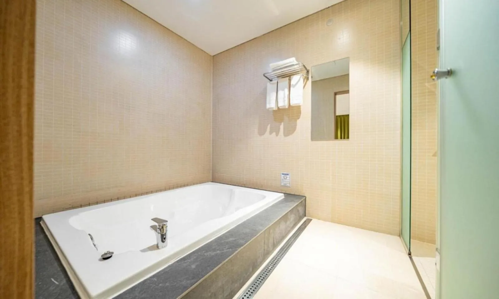 Yeongdeungpo Lifestyle F Hotel