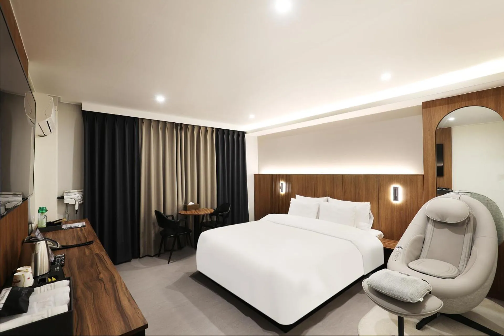 Bed in Jeonju Urban Hotel