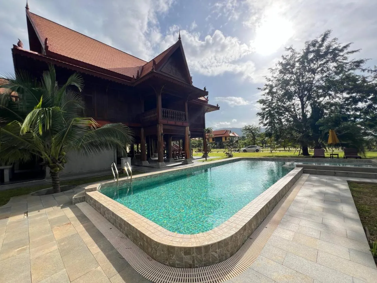 Swimming pool in Phum Domnak Domrey Resort