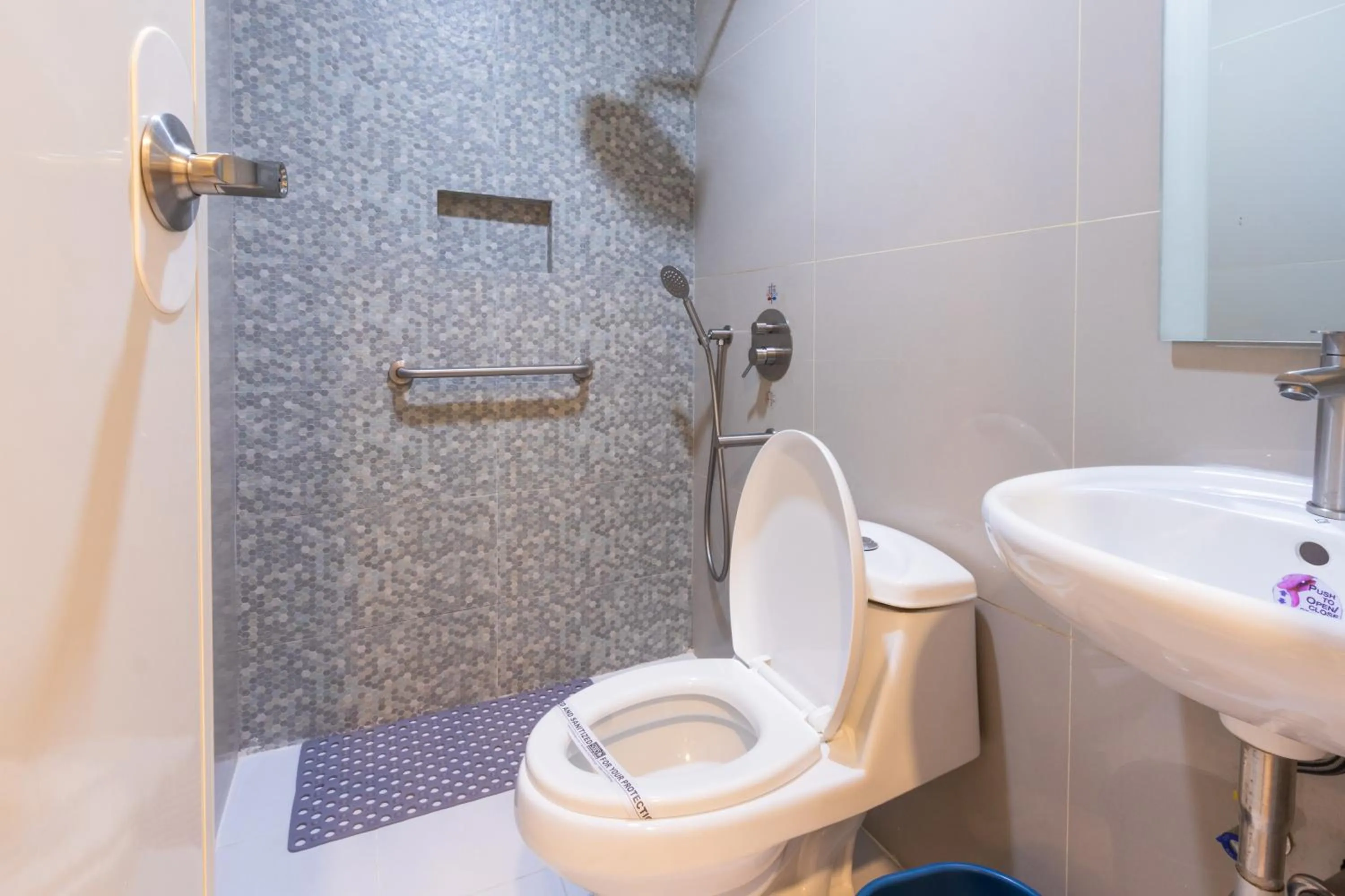 Bathroom in Hotel Sogo Guadalupe