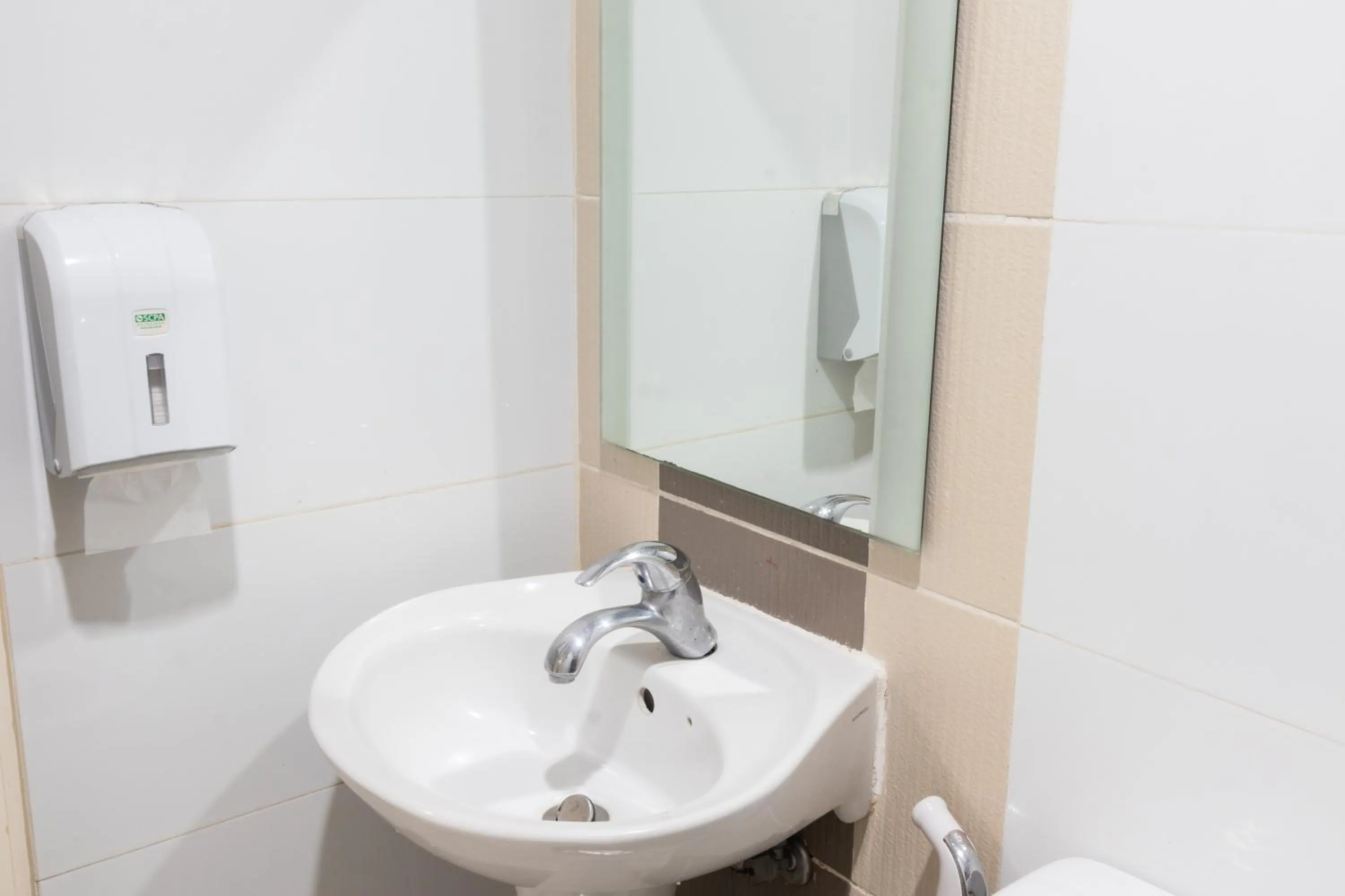 Bathroom in Hotel Sogo Makati Avenue