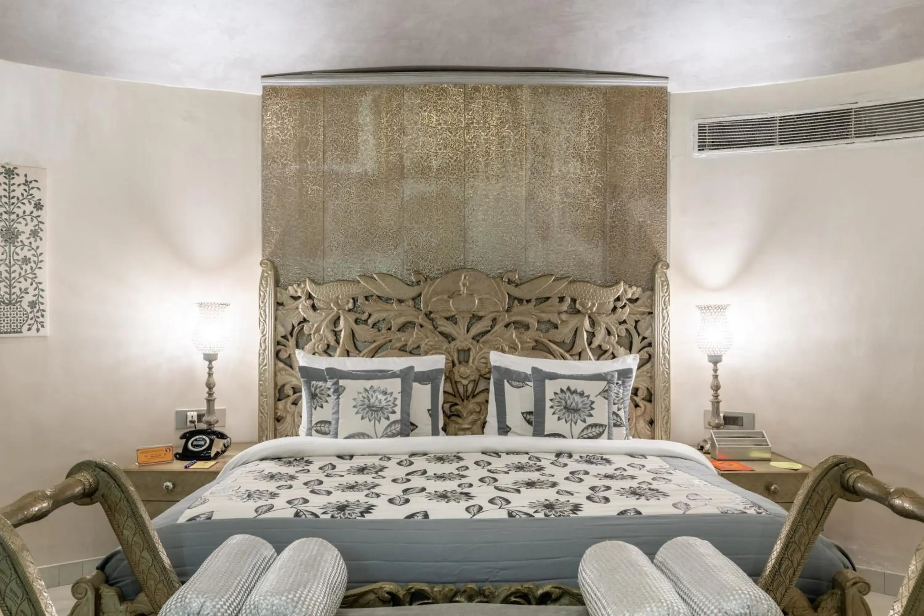 King Room in Chokhi Dhani The Ethnic 5-Star Deluxe Resort King Room in Chokhi Dhani The Ethnic 5-Star Deluxe Resort