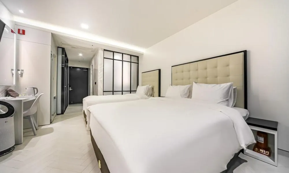 Bed in Daegu Dongseongro Hotel Labella