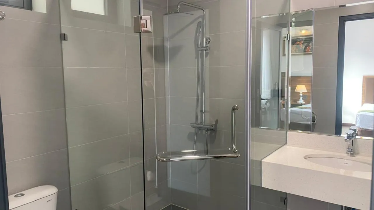 Bathroom in Lang Can Boutique Hotel