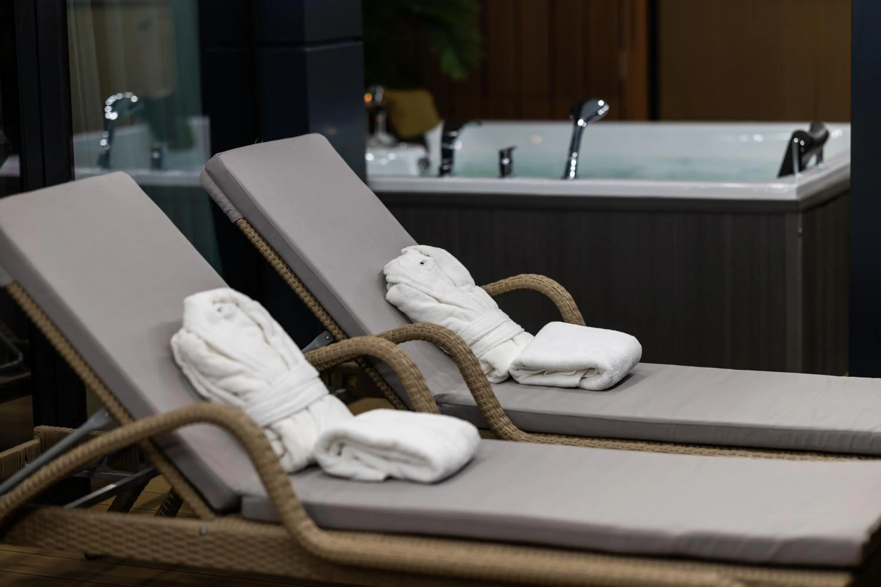 towels in Sunshine Residence & Hotel