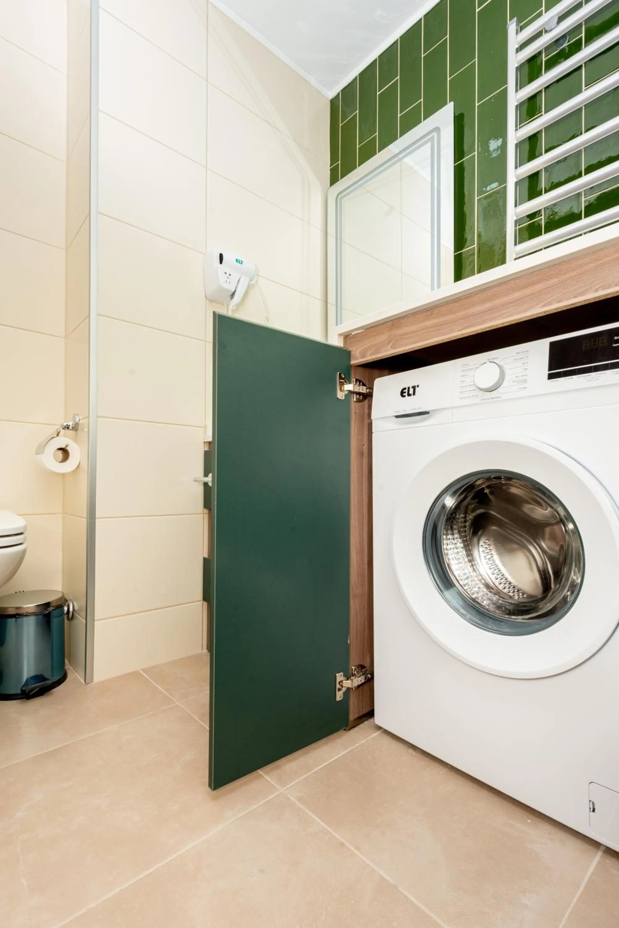 washing machine in Sunshine Residence & Hotel