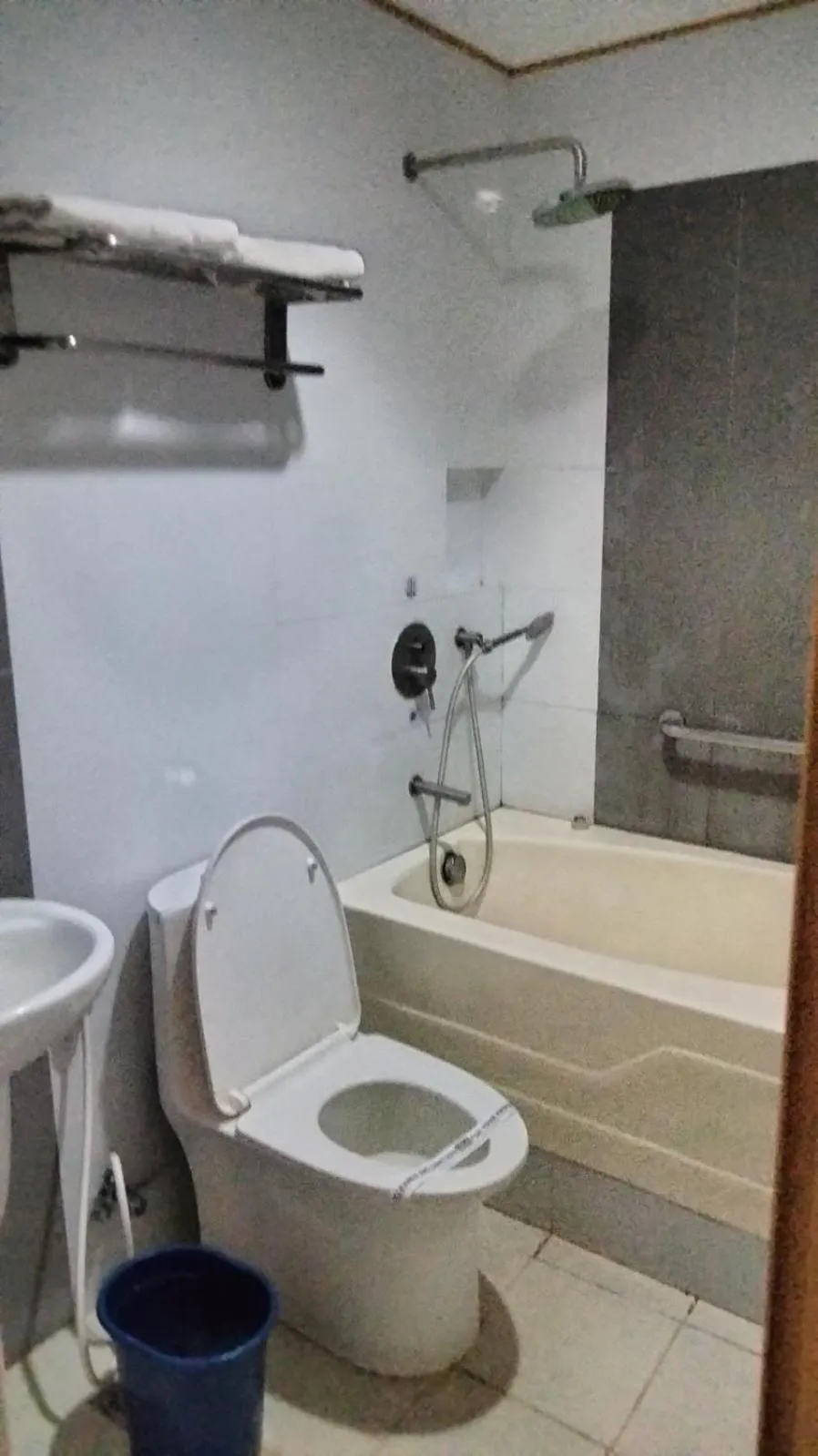 Bathroom in Hotel Sogo Sta Rosa