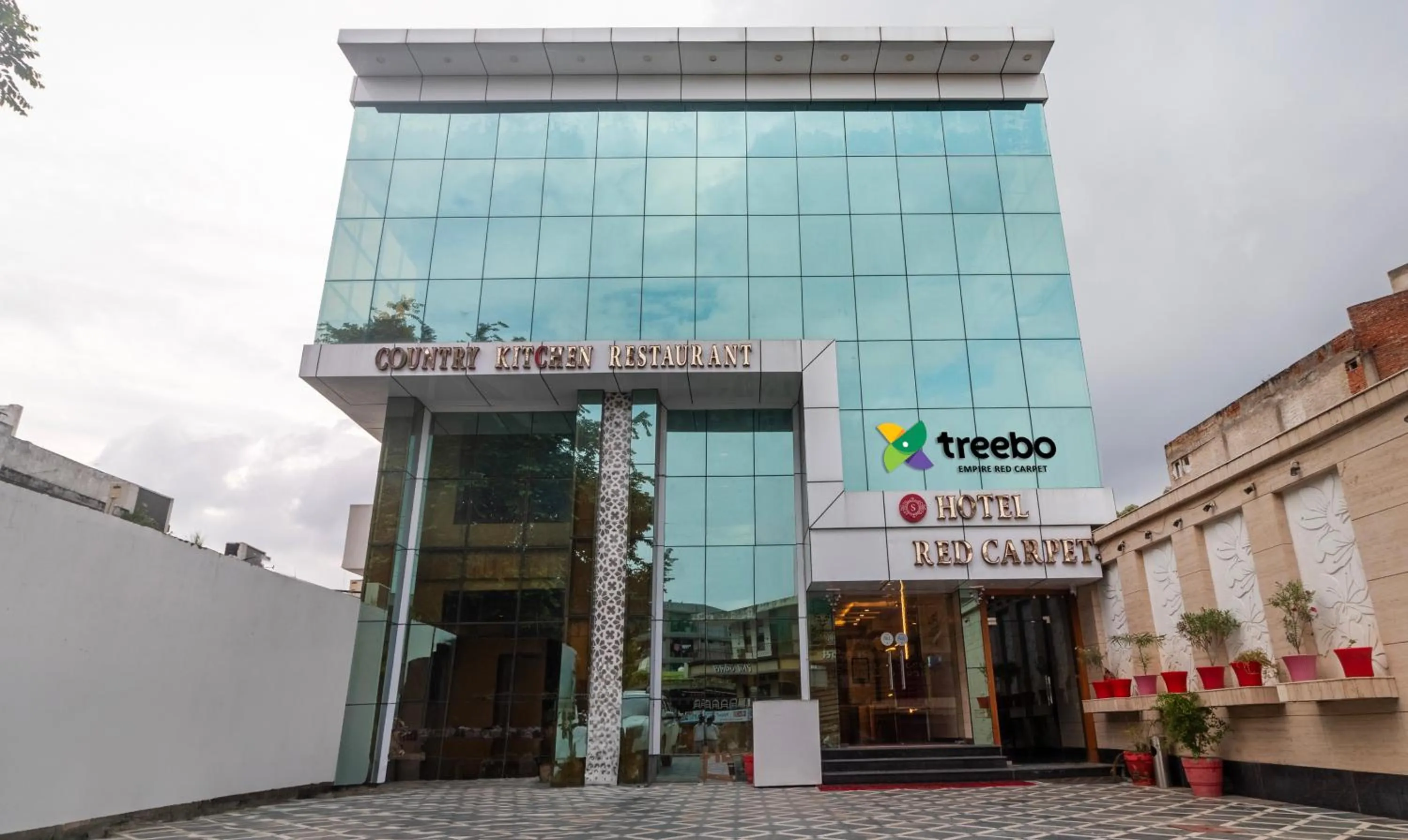 Property building in Treebo Empire Red Carpet