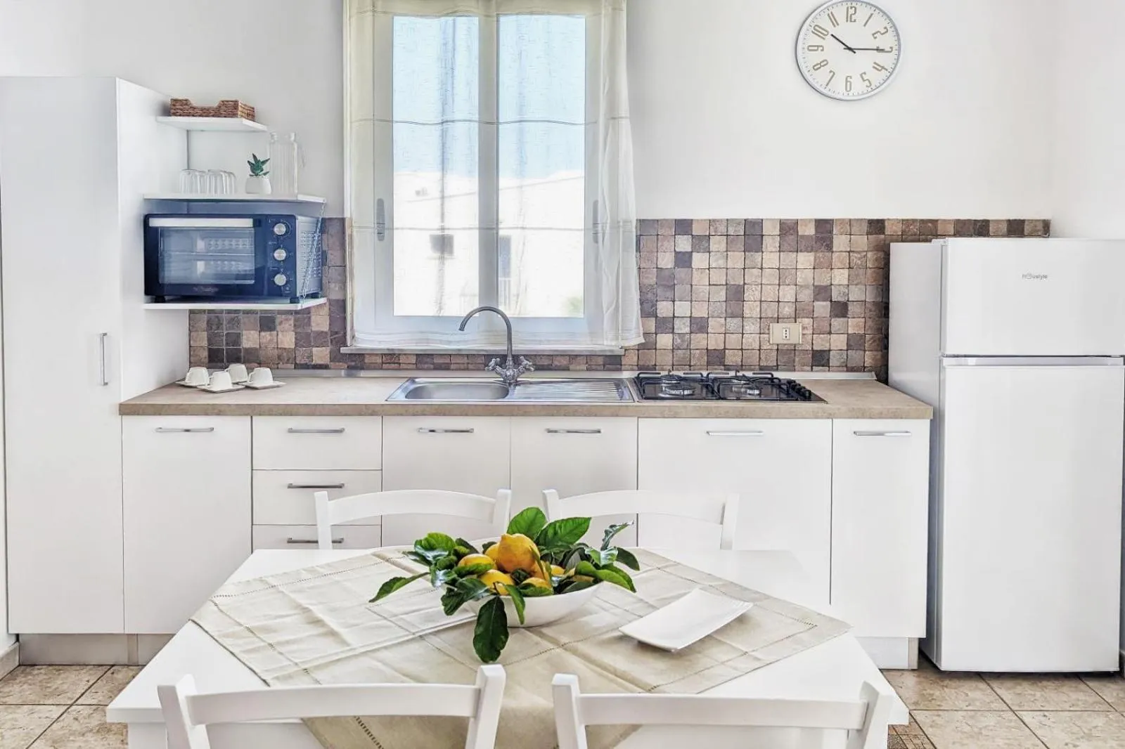 Kitchen or kitchenette in IL MELOGRANO RESIDENCE MARZAMEMI