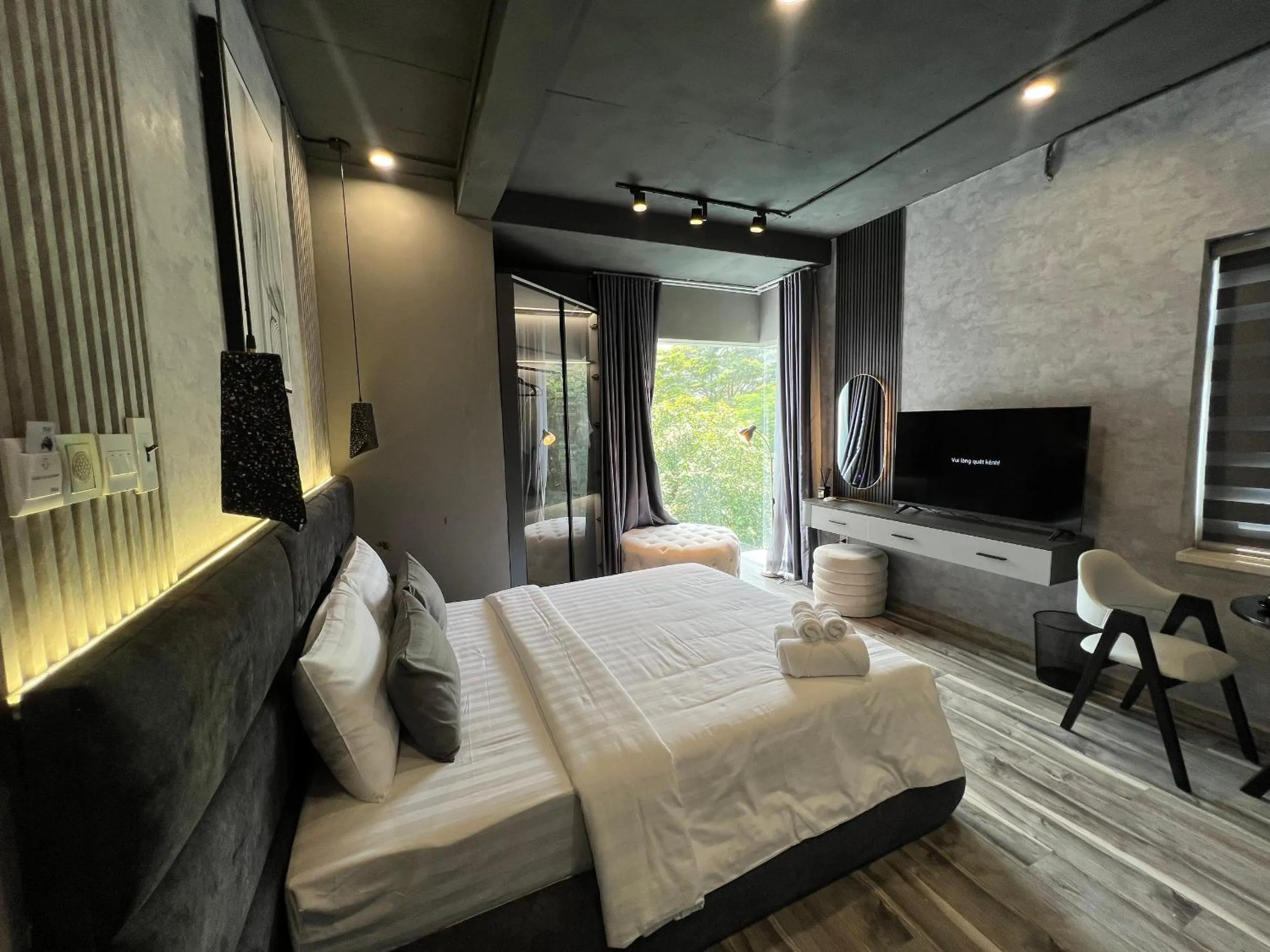 Bedroom, Bed in Simmi Signature Hotel & Apartment