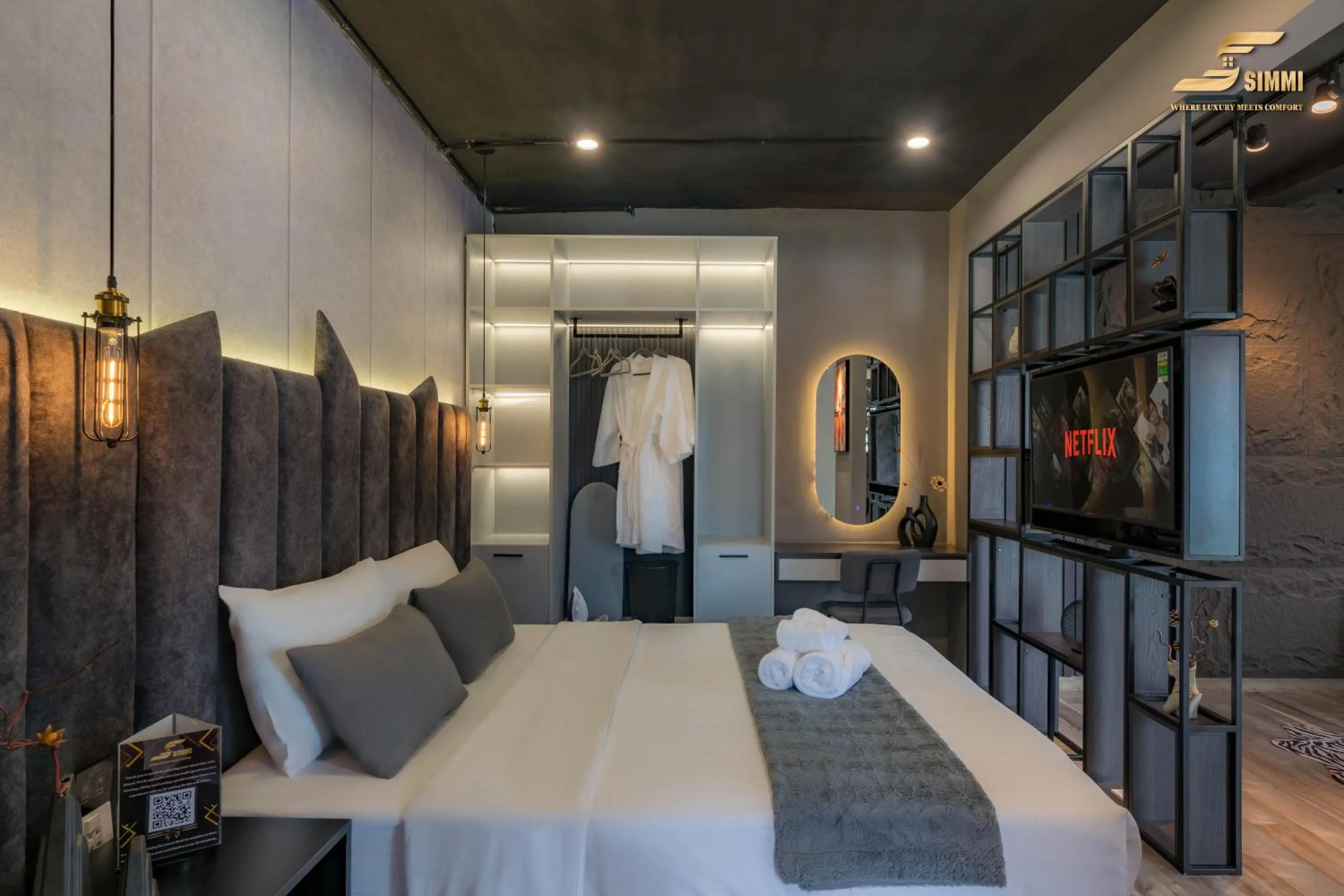 Photo of the whole room, Bed in Simmi Signature Hotel & Apartment