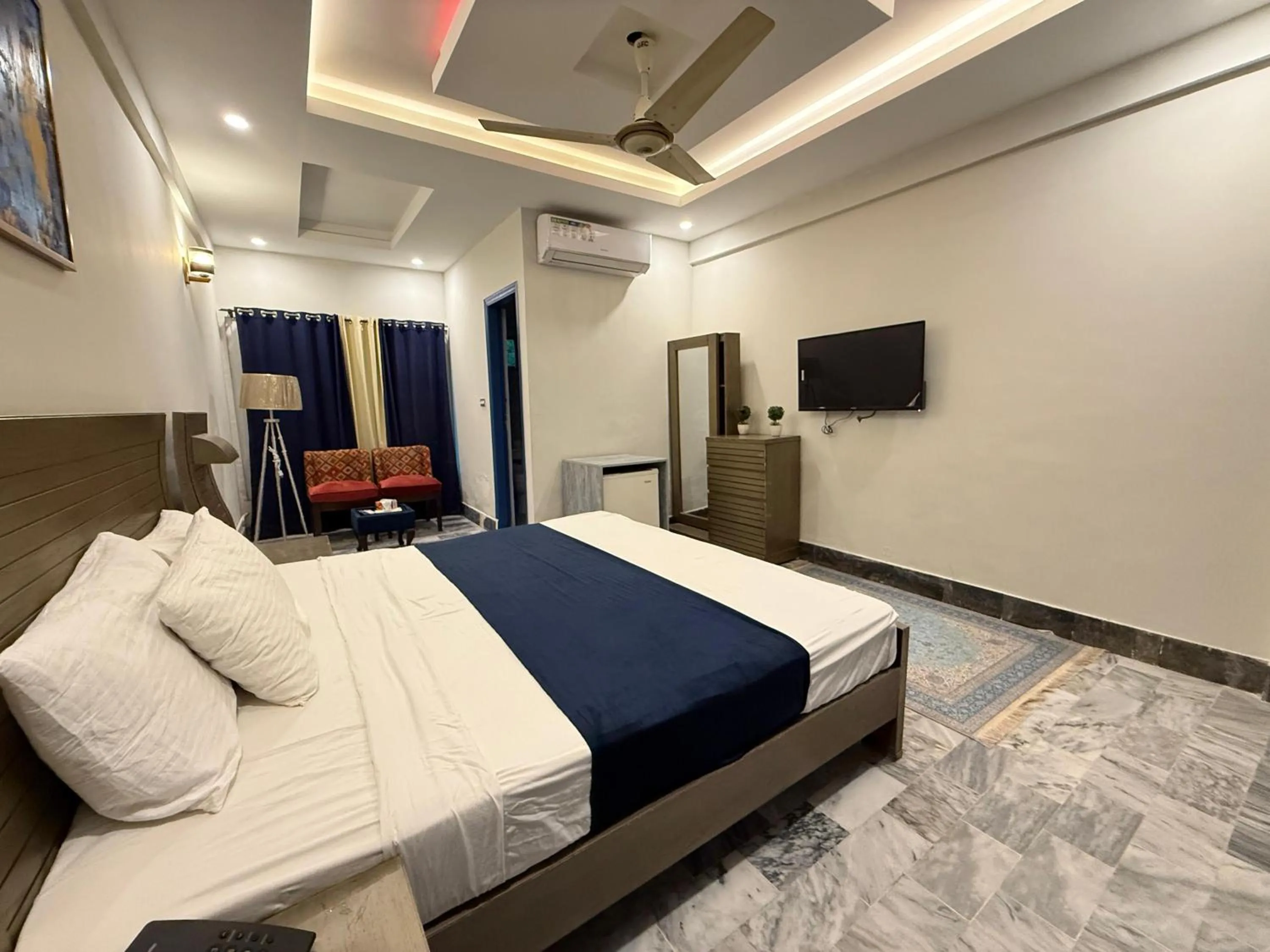 Bedroom, Bed in Atlas Gold Hotel