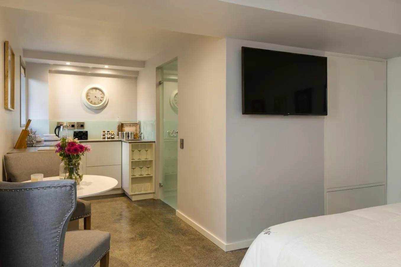 Bed in Element House - Contemporary And Upmarket Villa