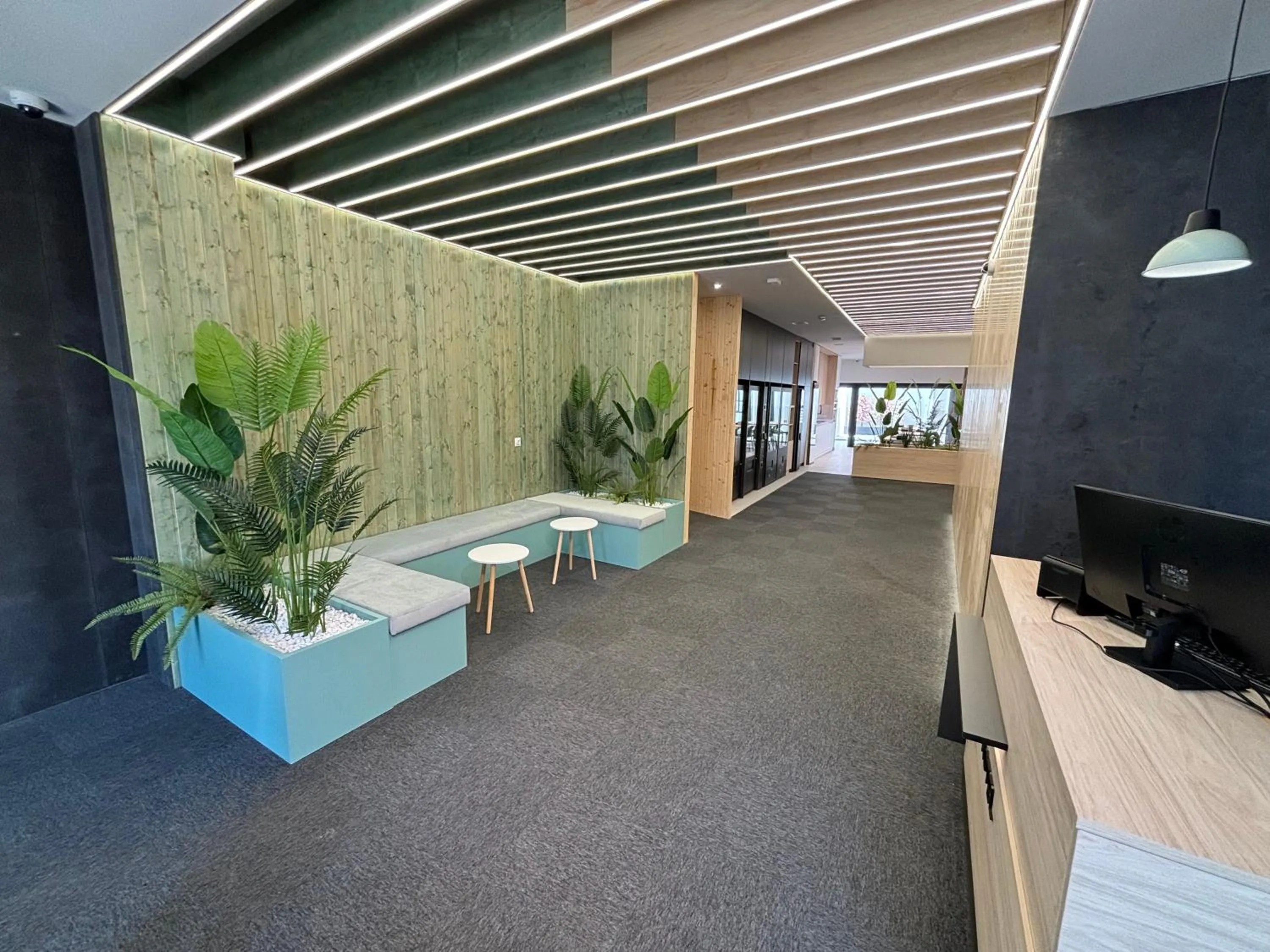 Lobby or reception in Futurotel Sevilla