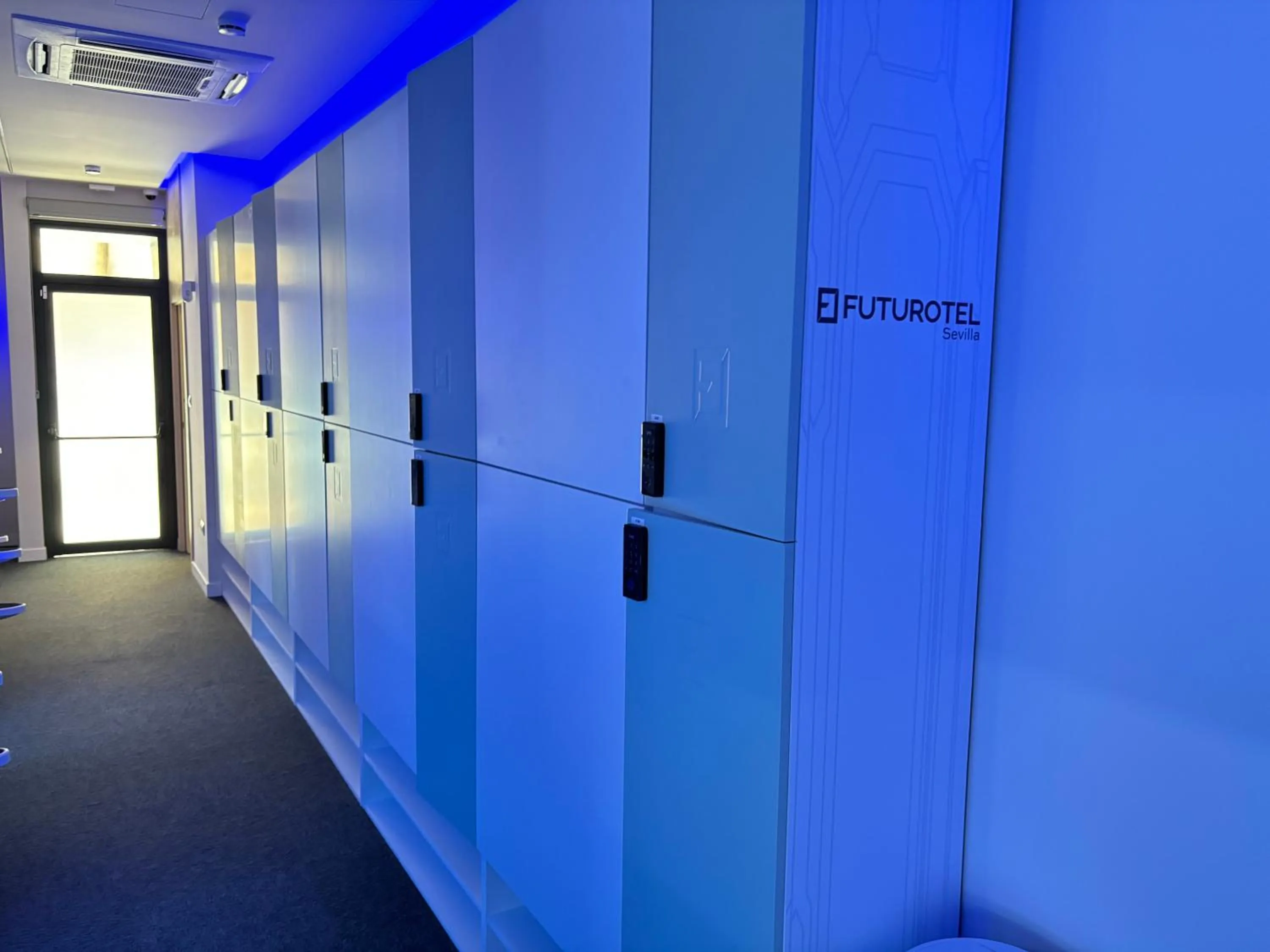 locker in Futurotel Sevilla