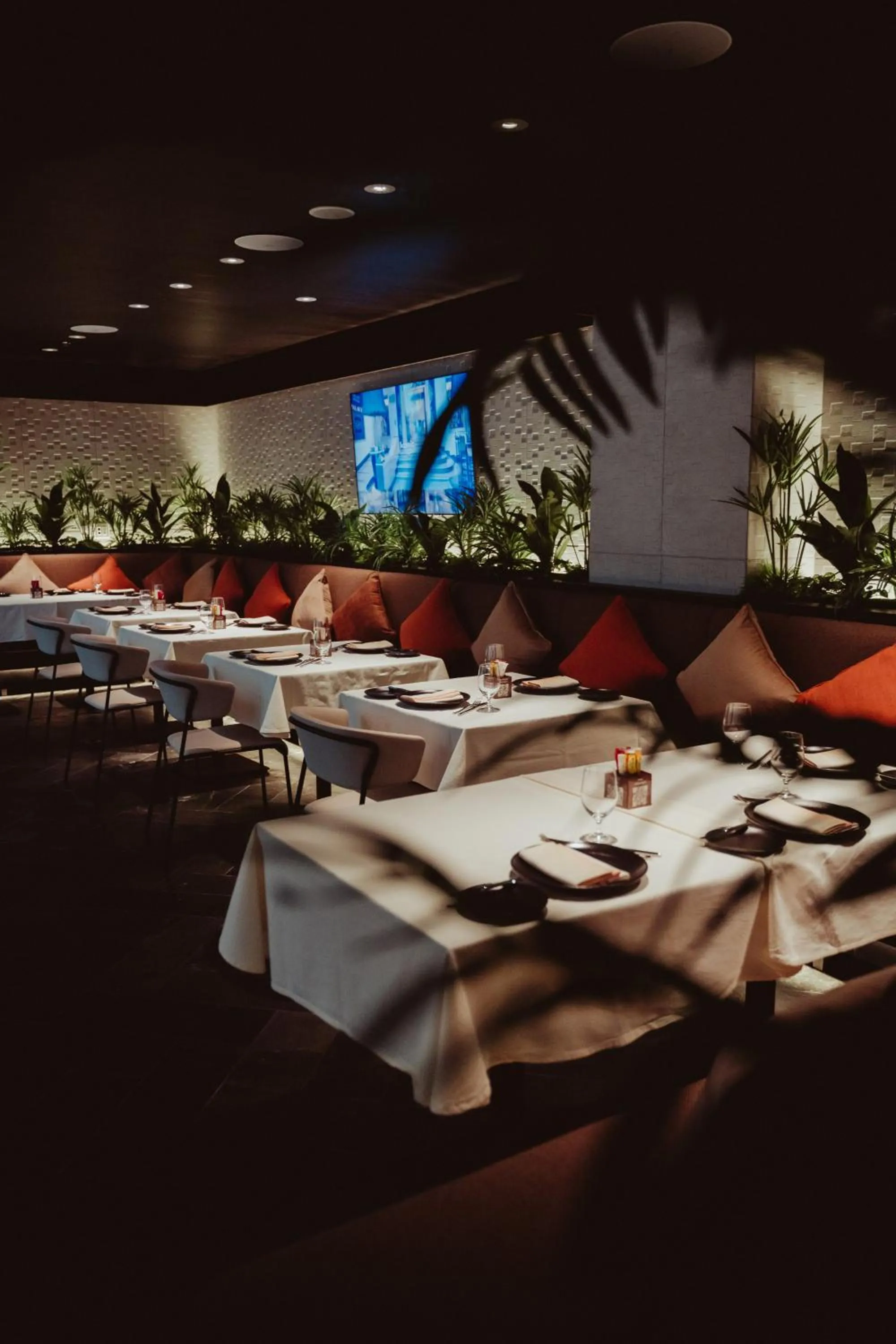 Restaurant/places to eat in Millennium Al Masar