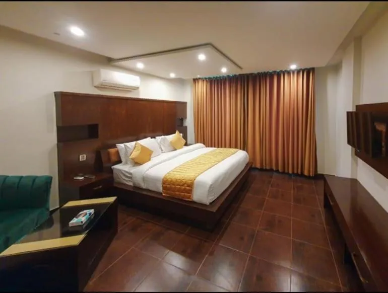 Bed in Bling International Hotel Multan