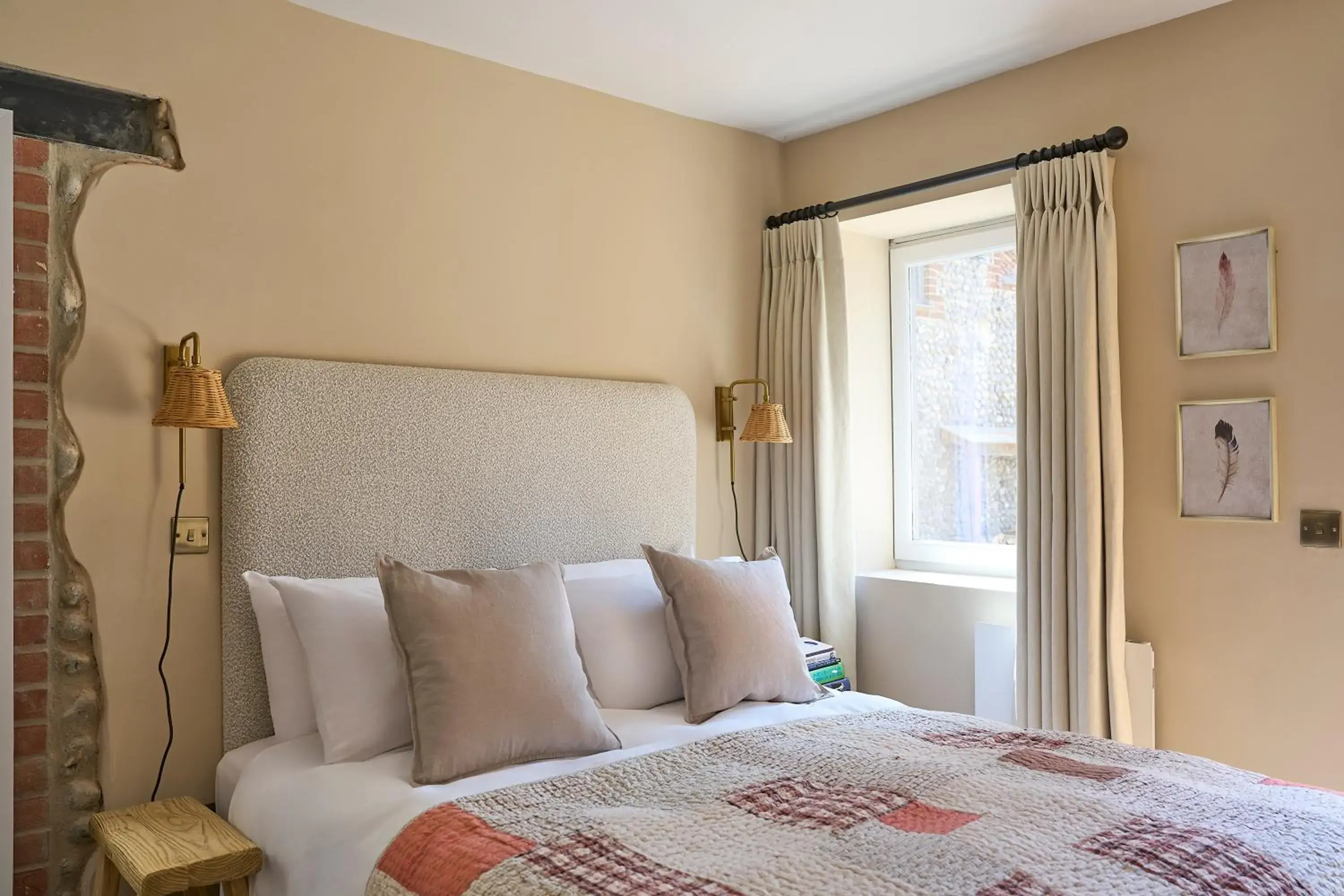 Large Double Room in The Maltings Large Double Room in The Maltings