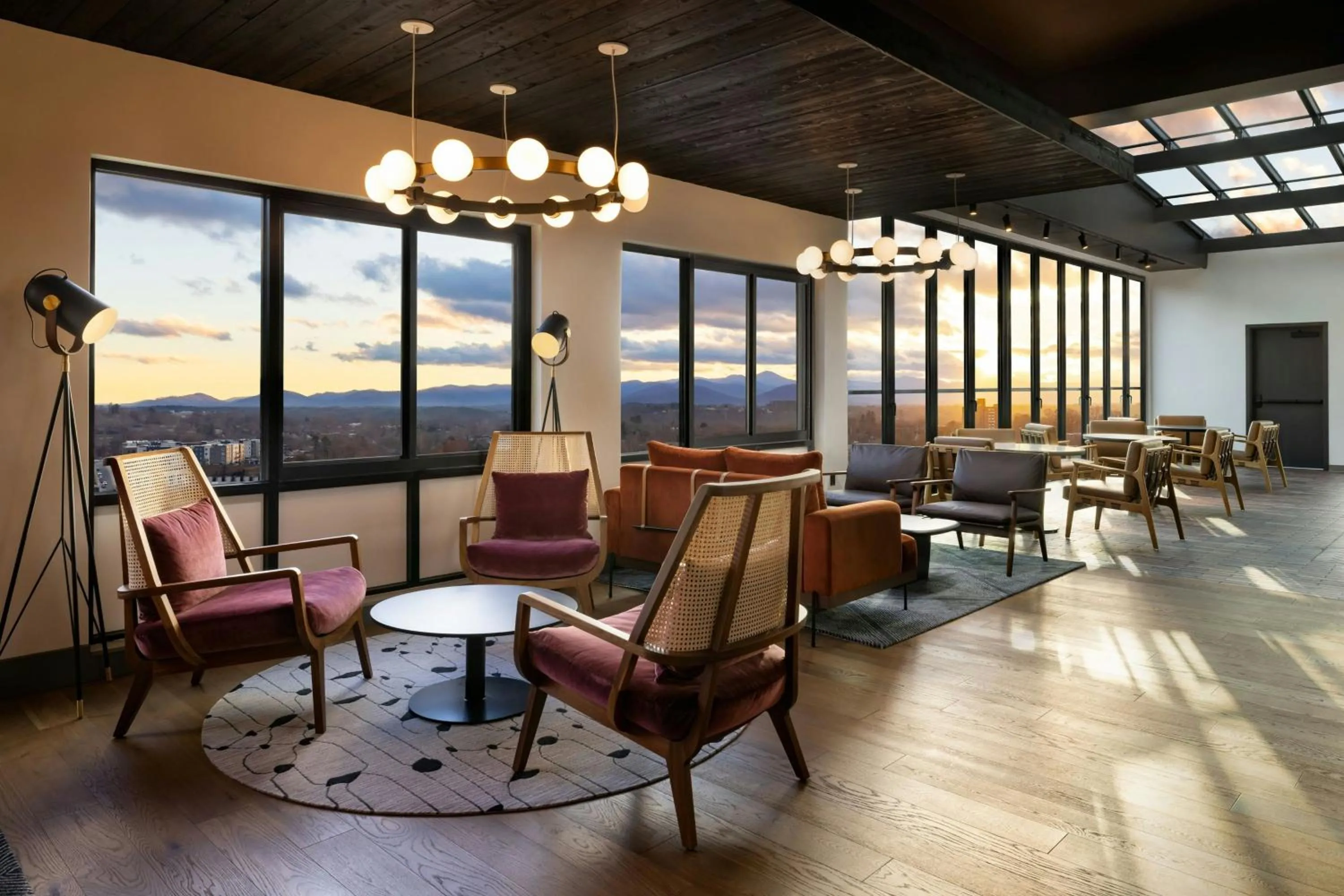 Restaurant/places to eat in Moxy Asheville