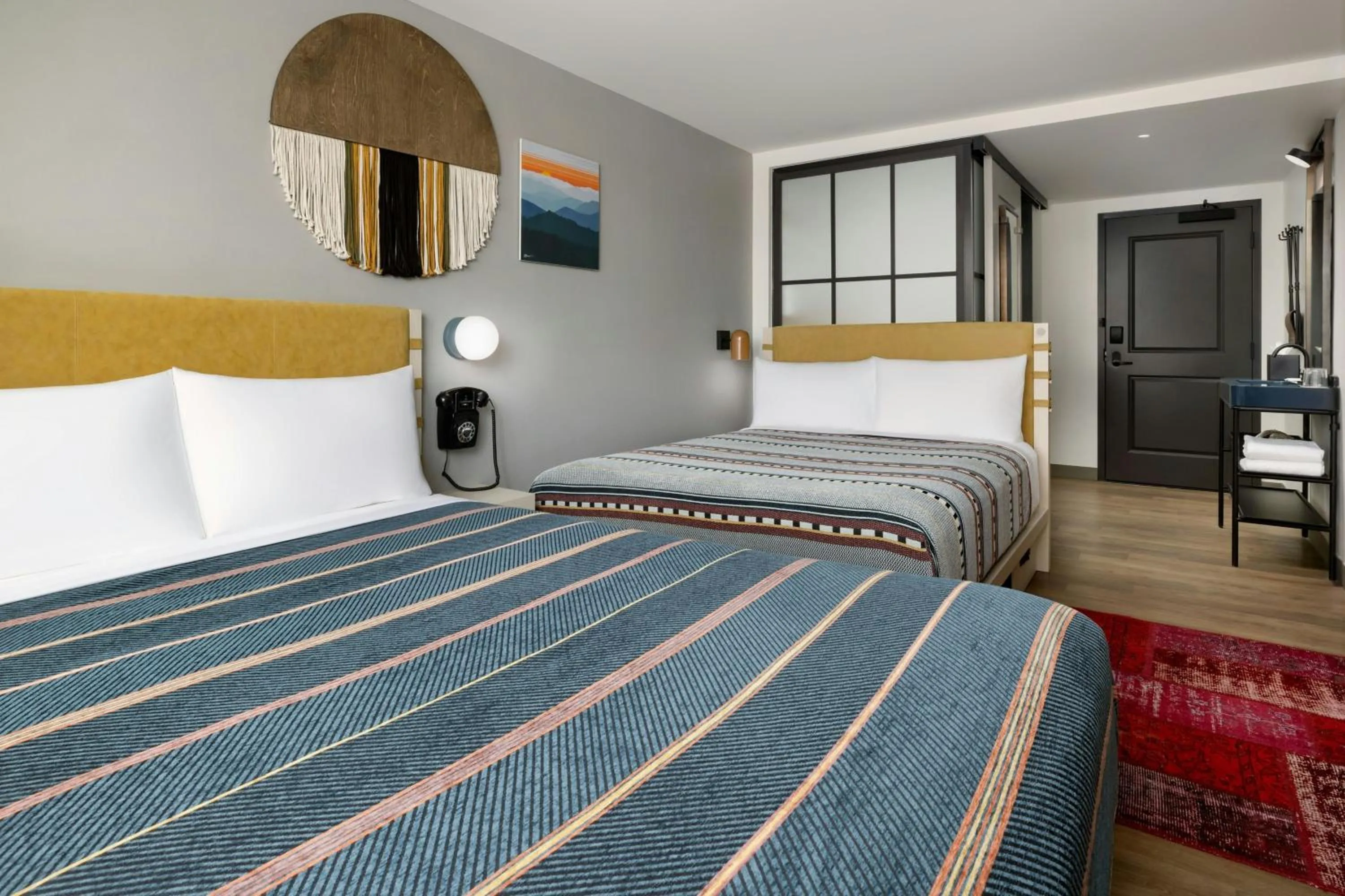 Photo of the whole room, Bed in Moxy Asheville