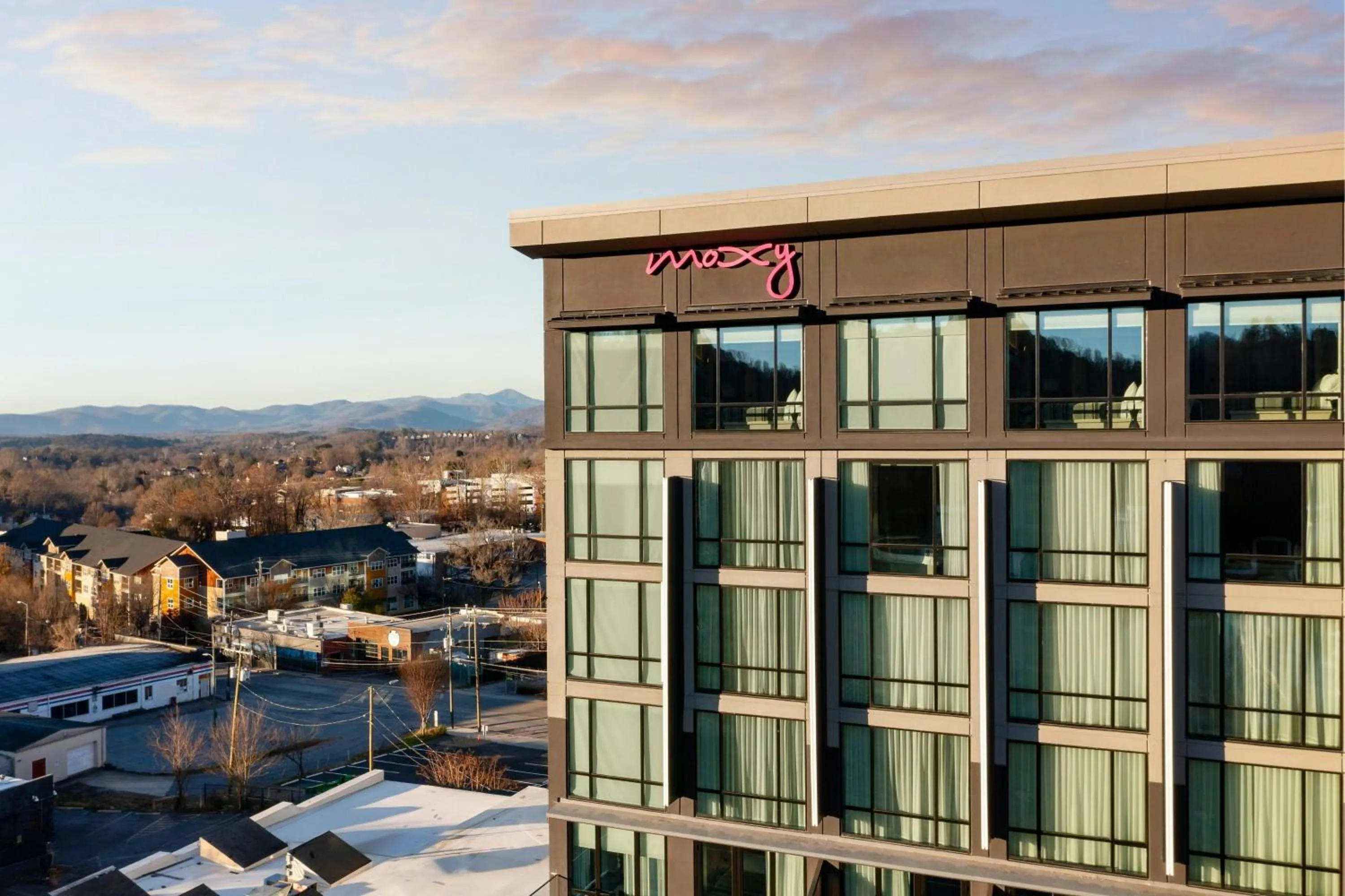 Property building in Moxy Asheville