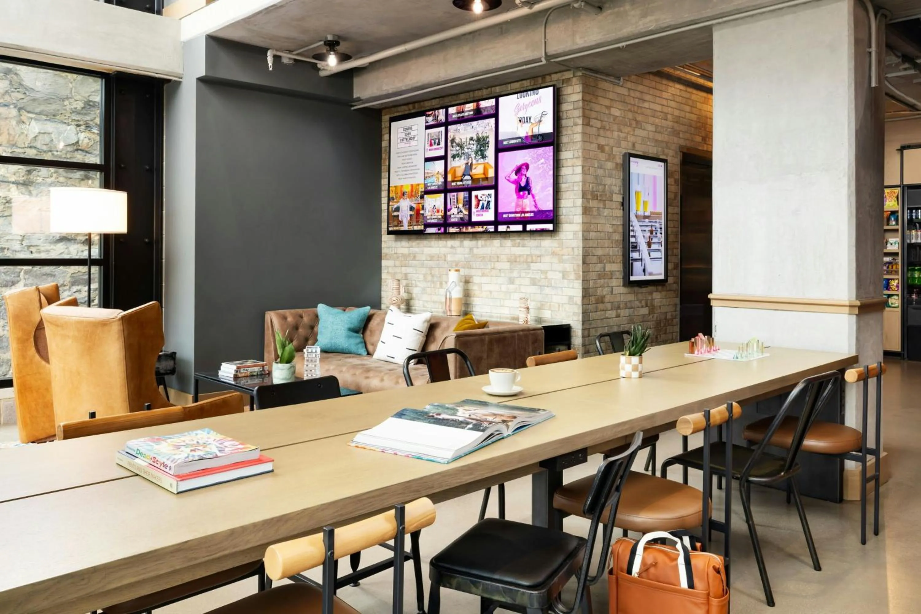 Lobby or reception in Moxy Asheville