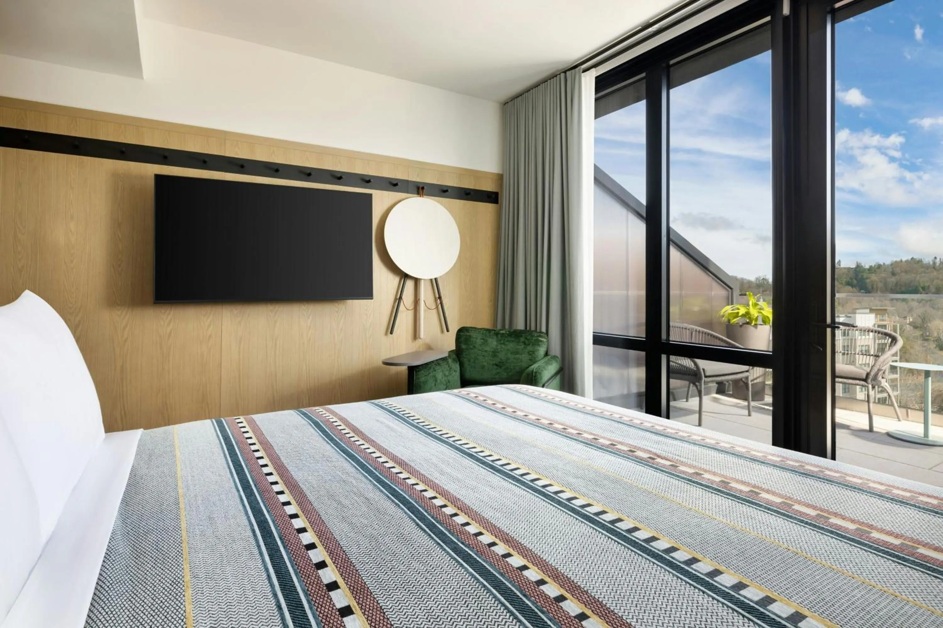 Photo of the whole room, Bed in Moxy Asheville