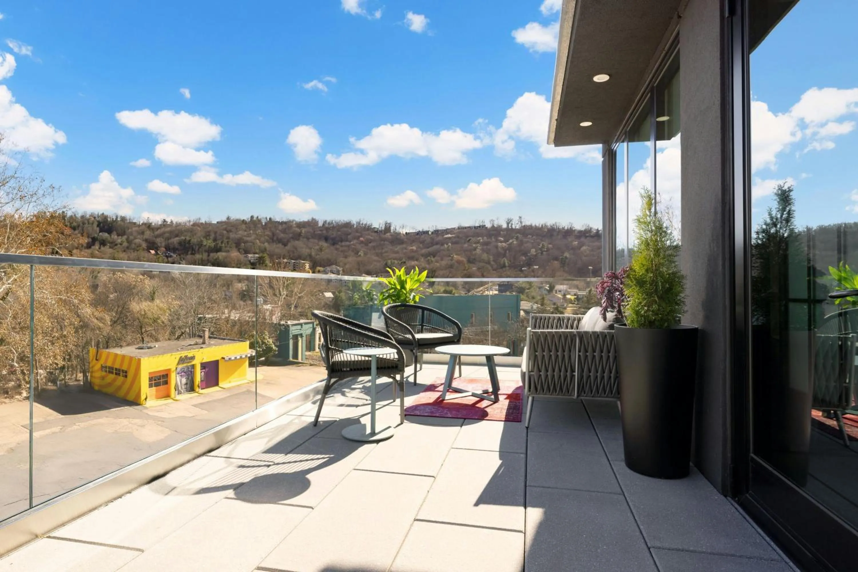 Photo of the whole room in Moxy Asheville