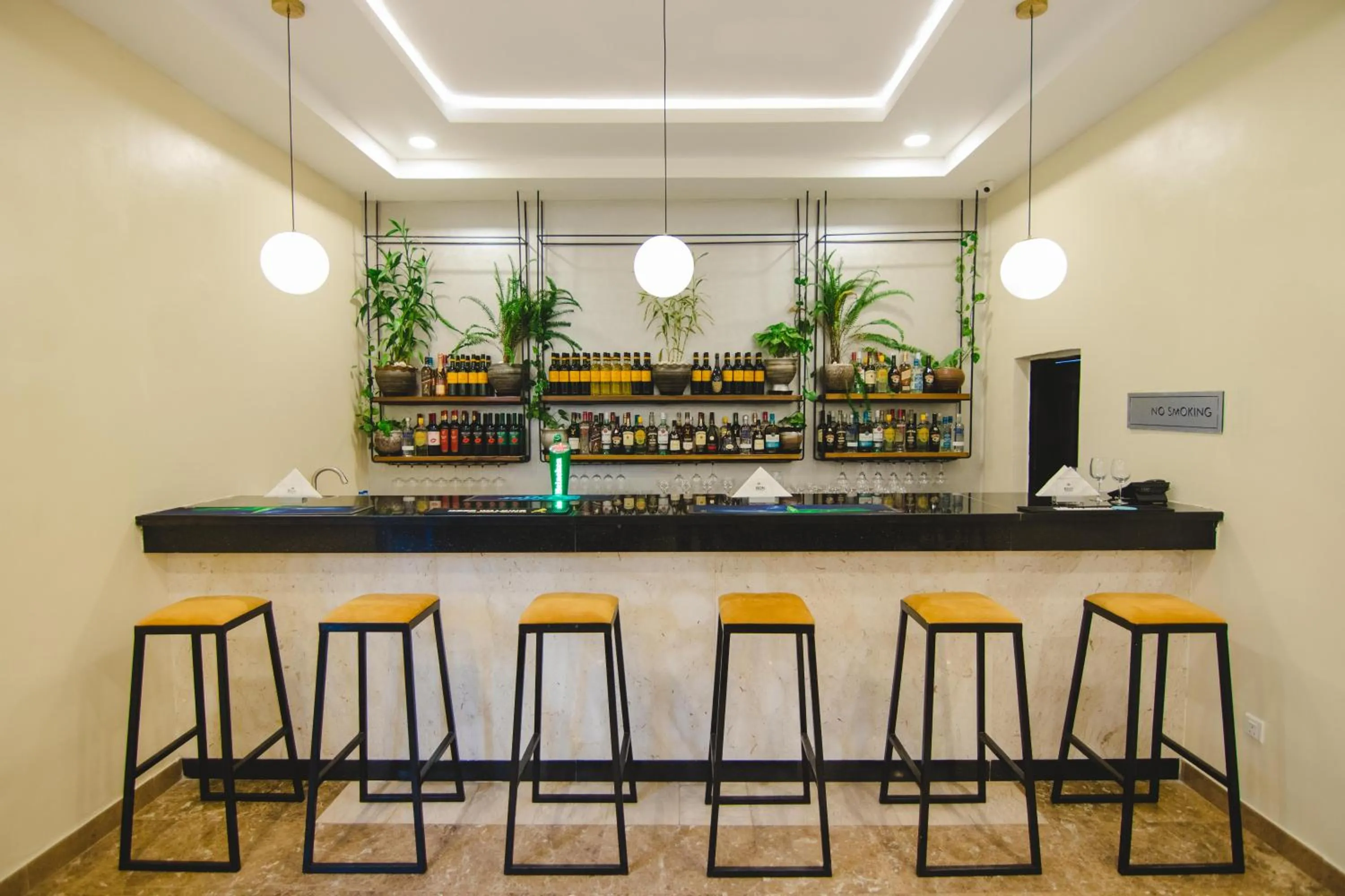 Lounge or bar in BON Hotel Imperial