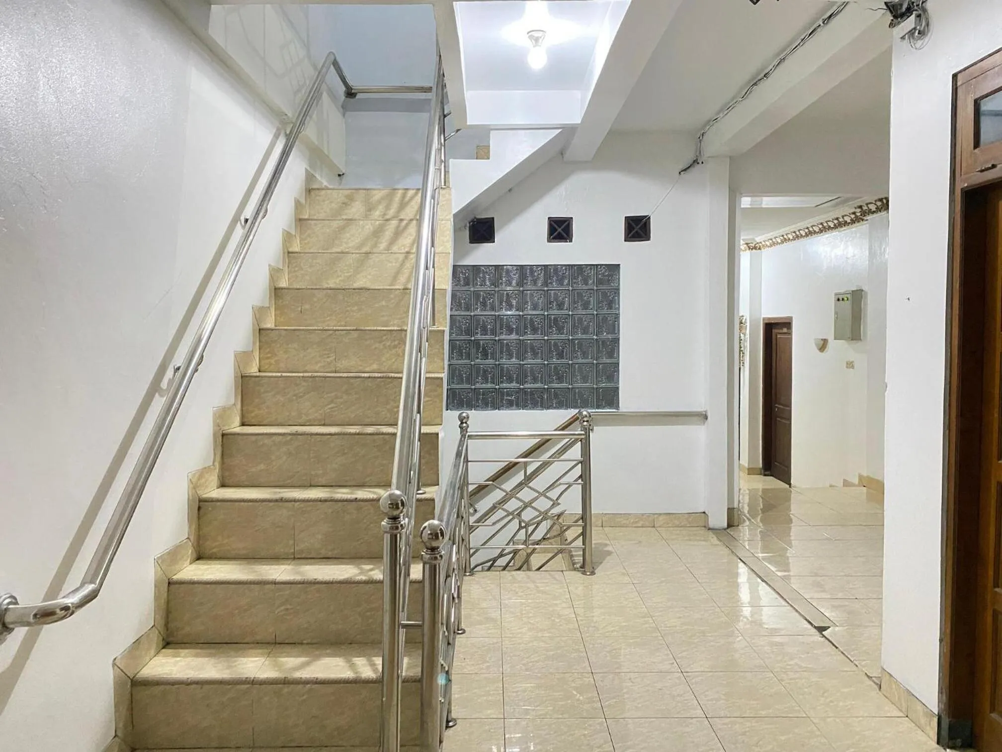 Property building in New Wijaya Hotel