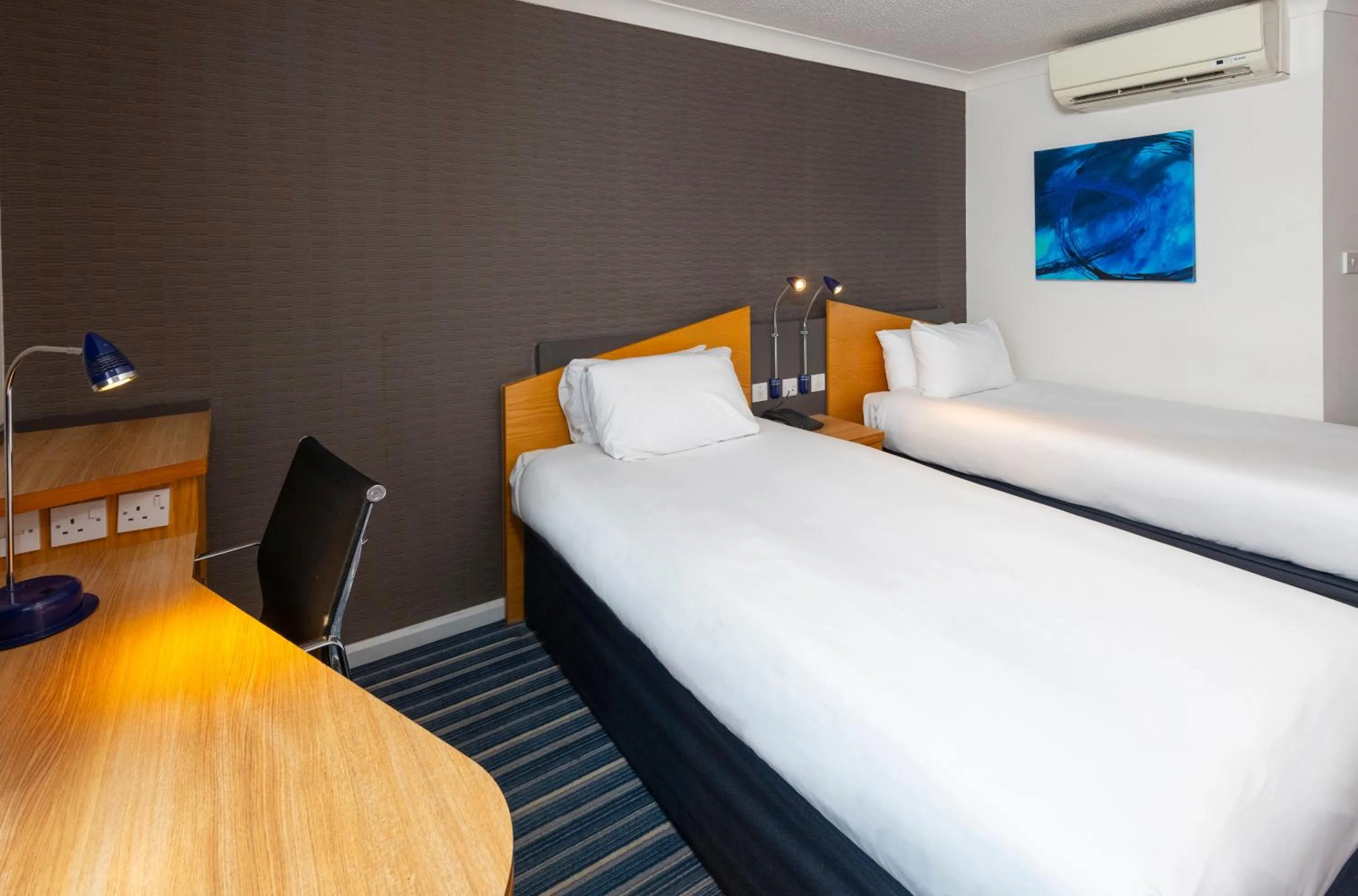 Bedroom, Bed in Holiday Inn Express Birmingham Airport NEC by IHG