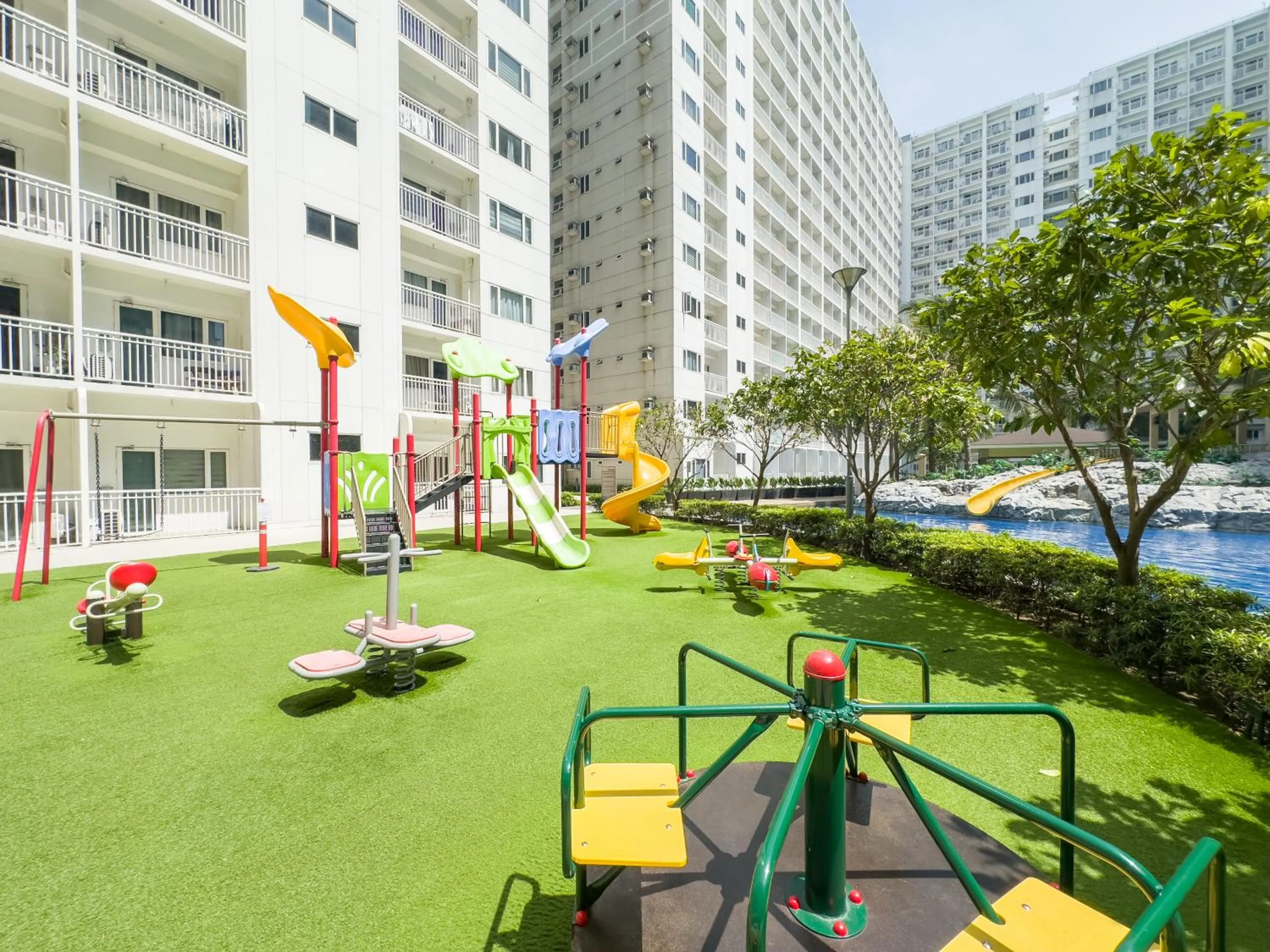 Children play ground in GemstoneBR in SMDC Shore Residences