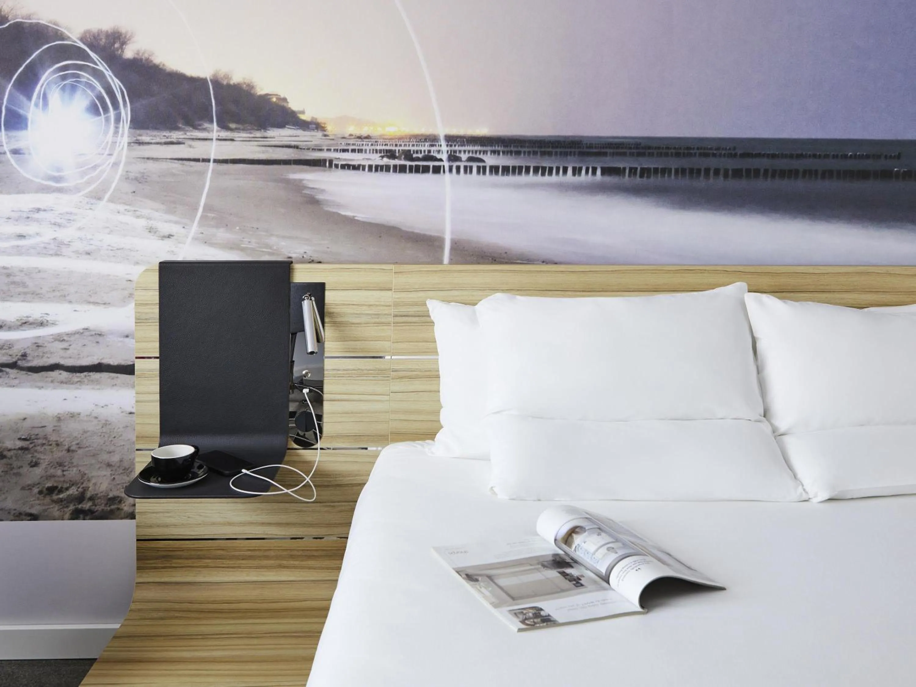 Bedroom in Novotel Birmingham Airport Terminal Building - NEC