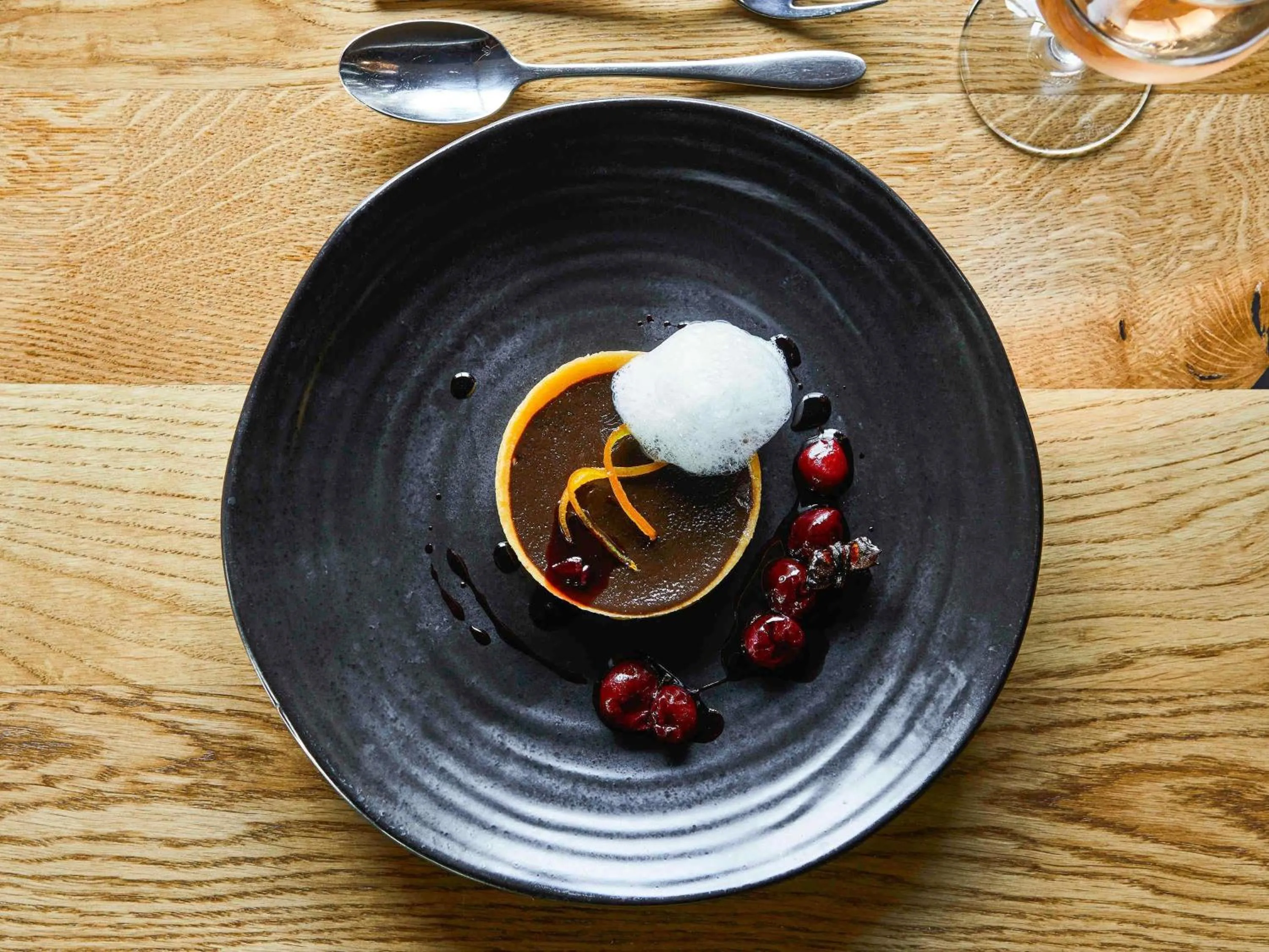 Restaurant/places to eat in Novotel Birmingham Airport Terminal Building - NEC