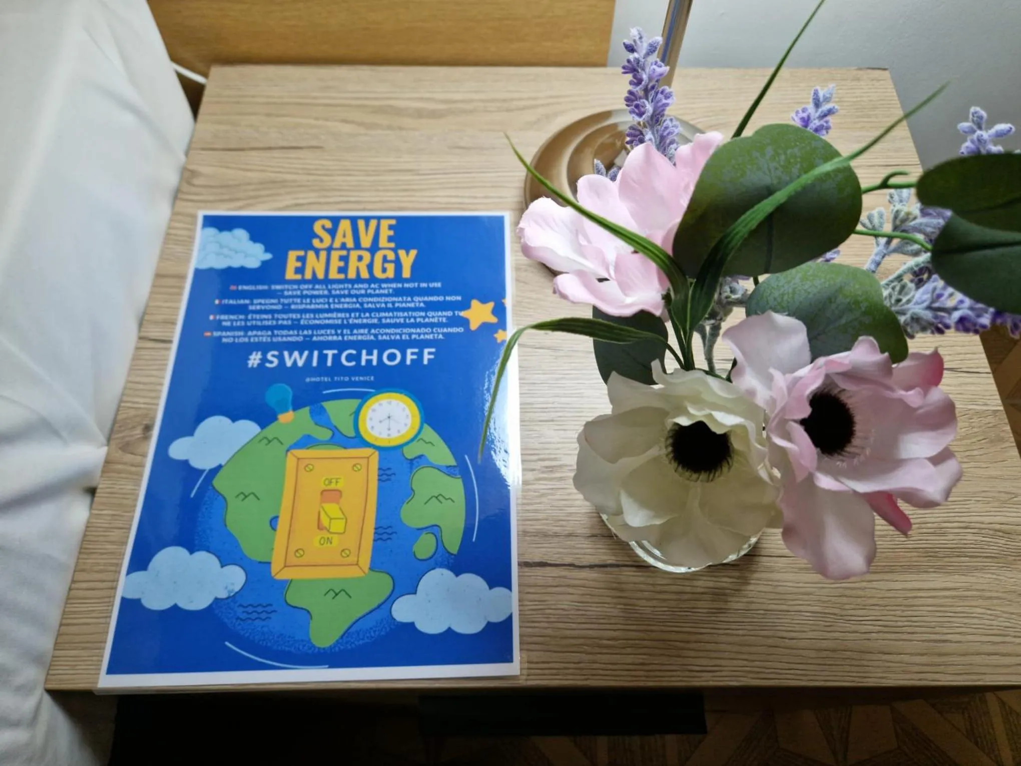 Text overlay in Hotel Tito