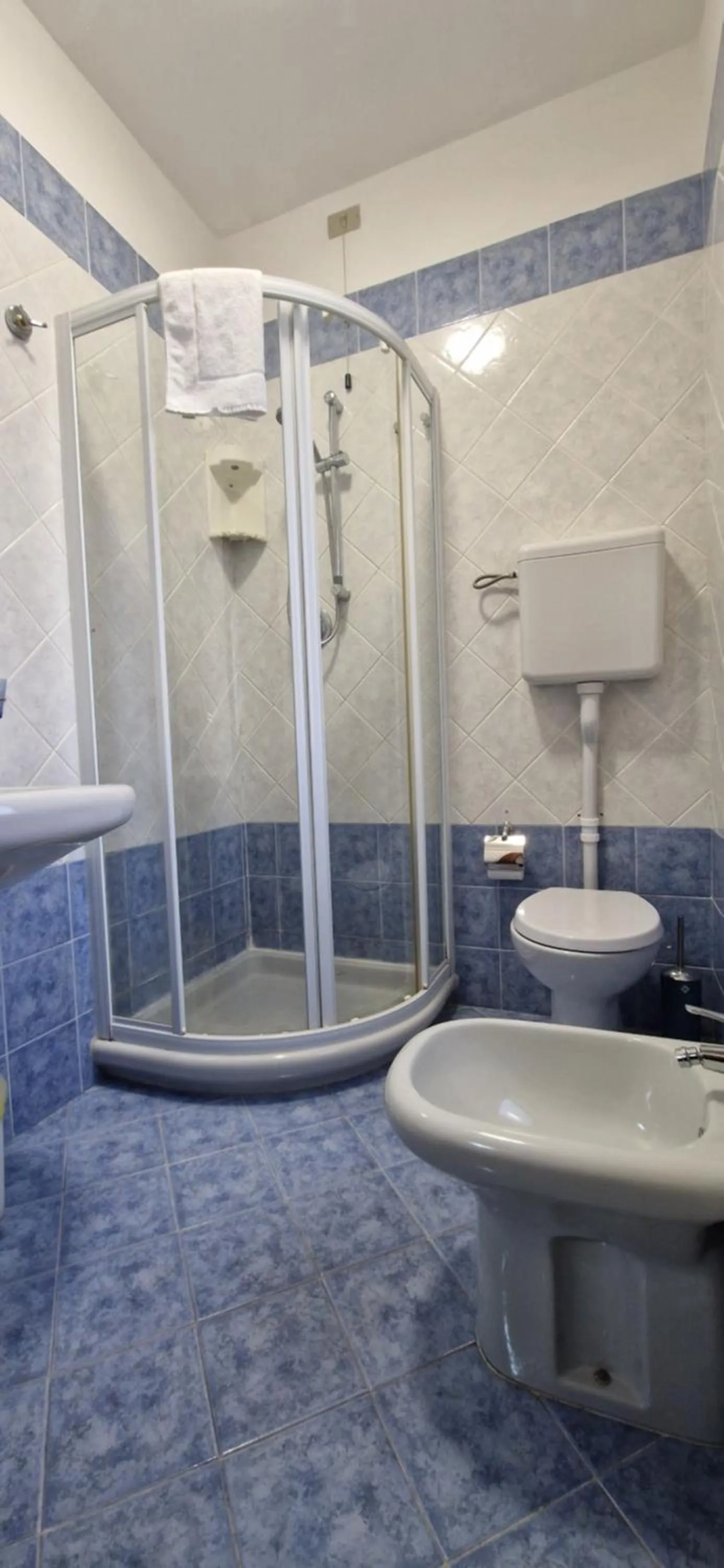 Bathroom in Hotel Tito