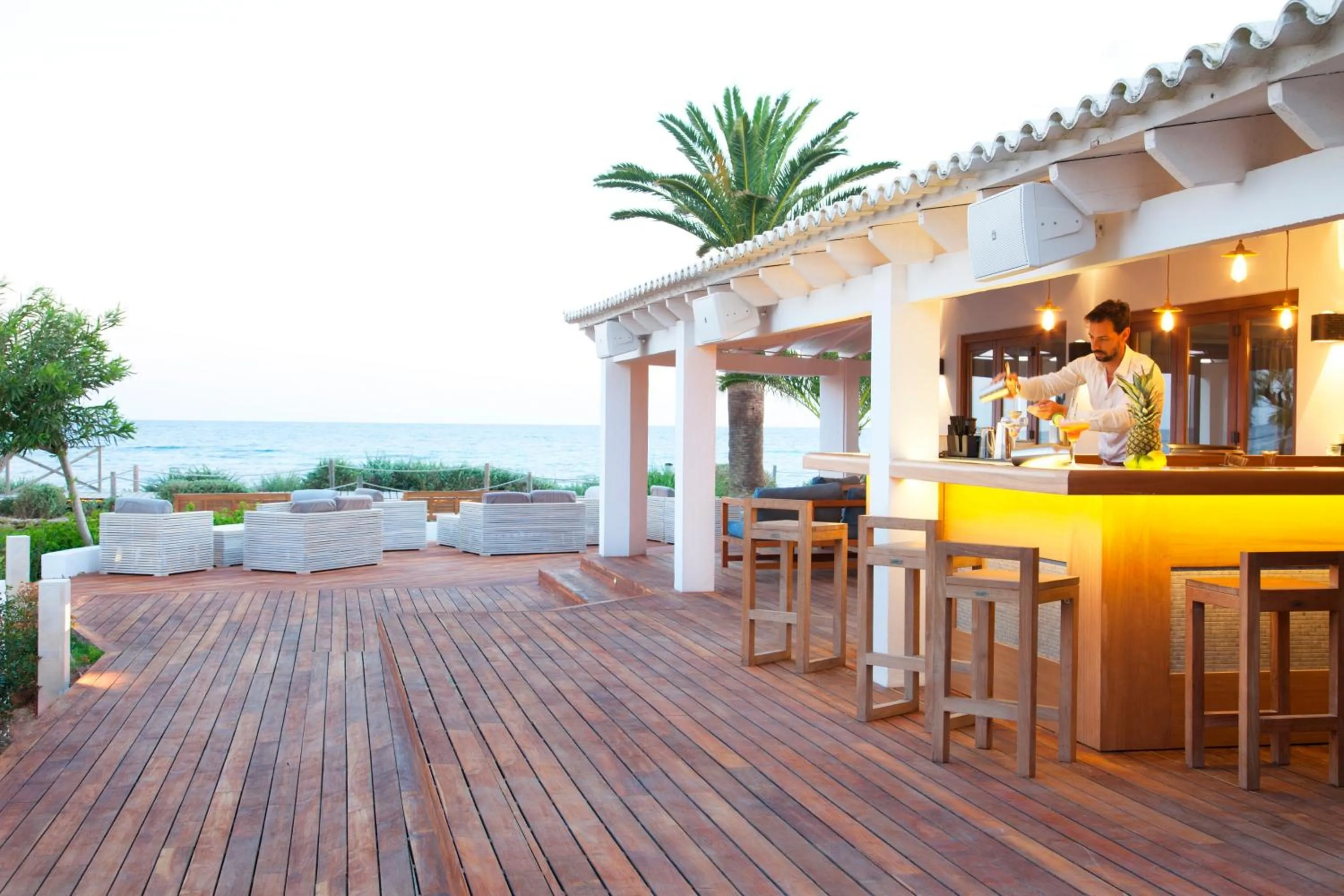 Restaurant/places to eat in Gecko Hotel & Beach Club