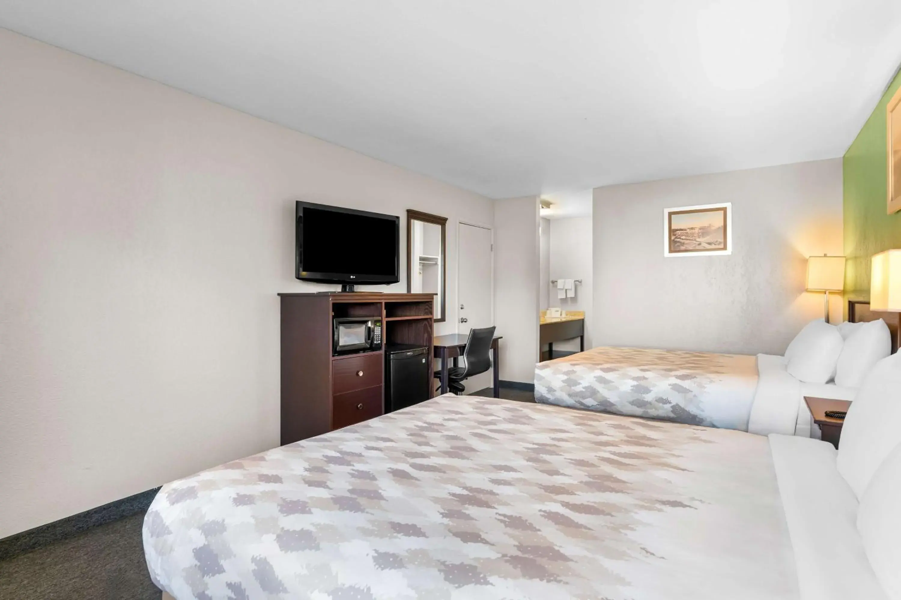 Double Room - Disability Access in Americas Best Value Inn Yakima Double Room - Disability Access in Americas Best Value Inn Yakima