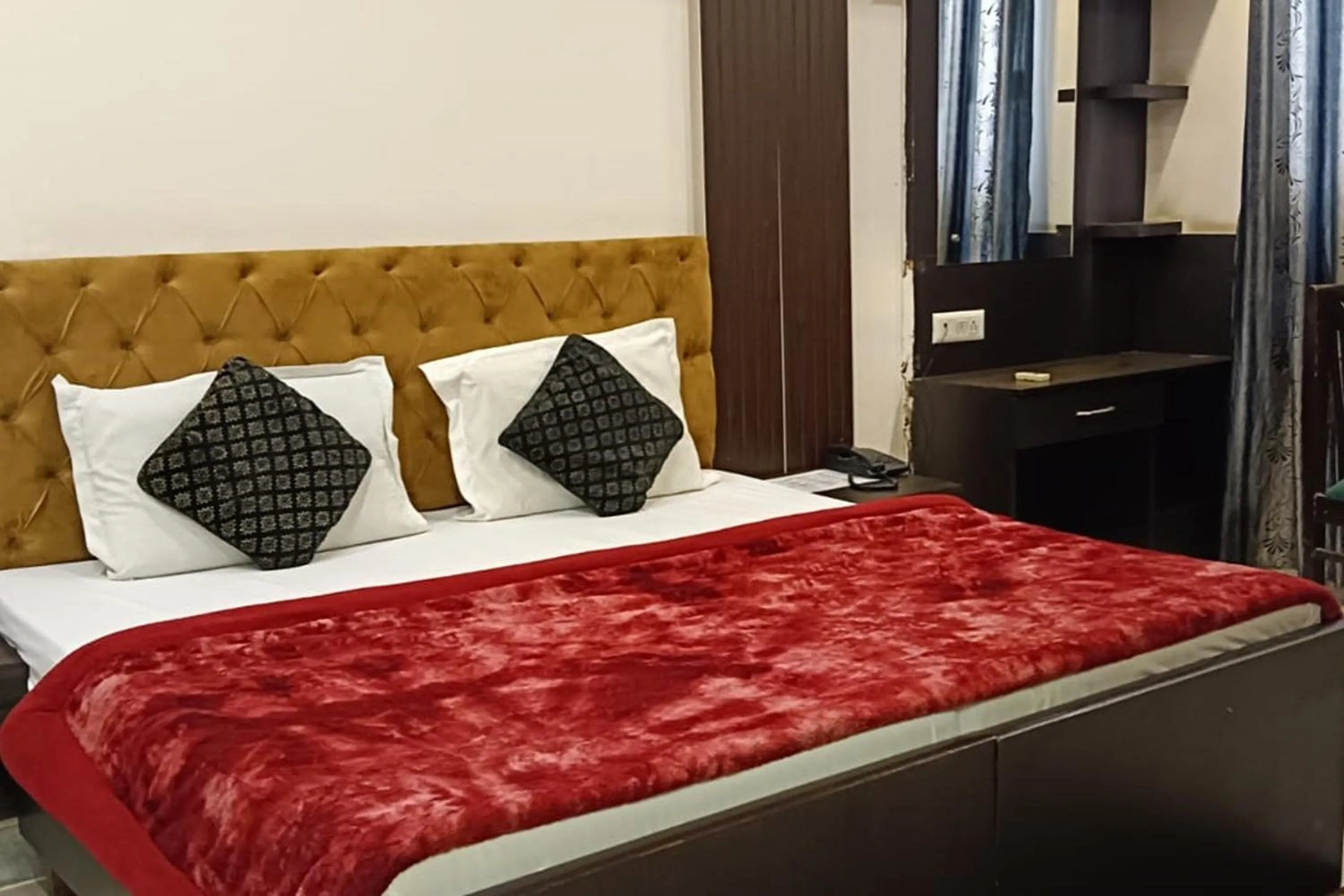 Bedroom, Bed in Hotel Shree Kanta