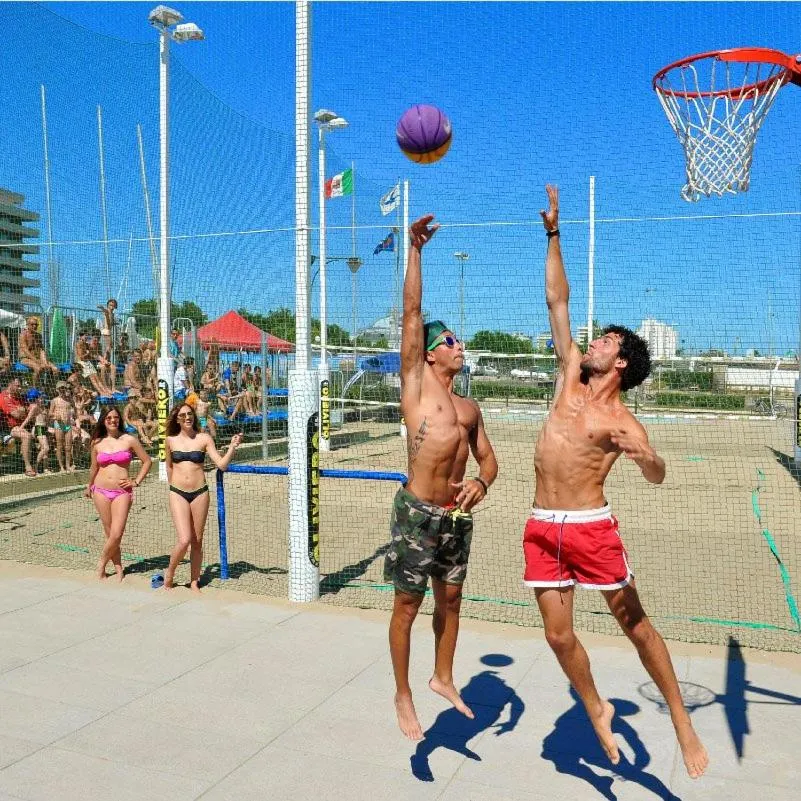 Hotel ARENA con Piscina