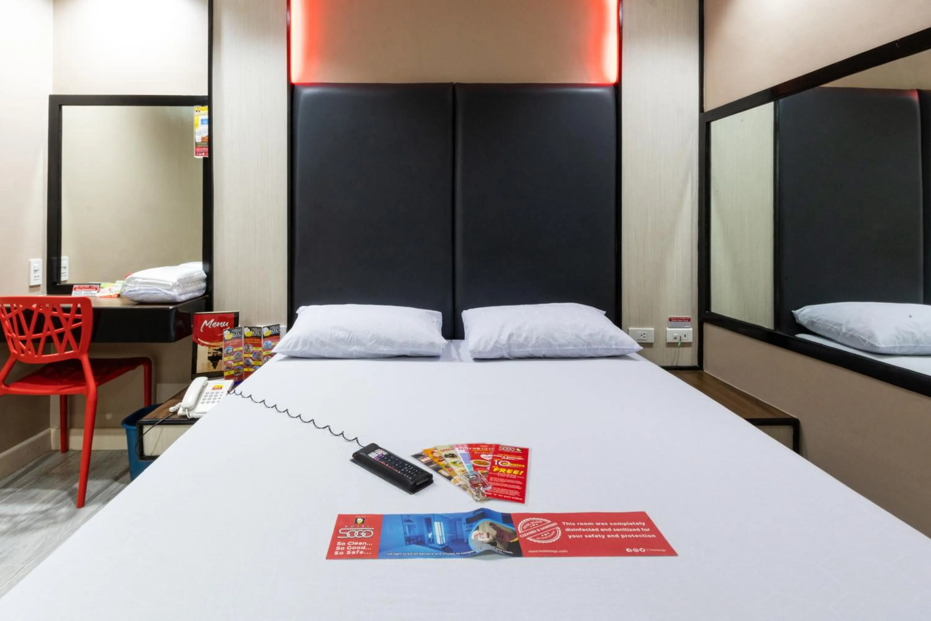 Bedroom, Bed in Hotel Sogo Santa Mesa