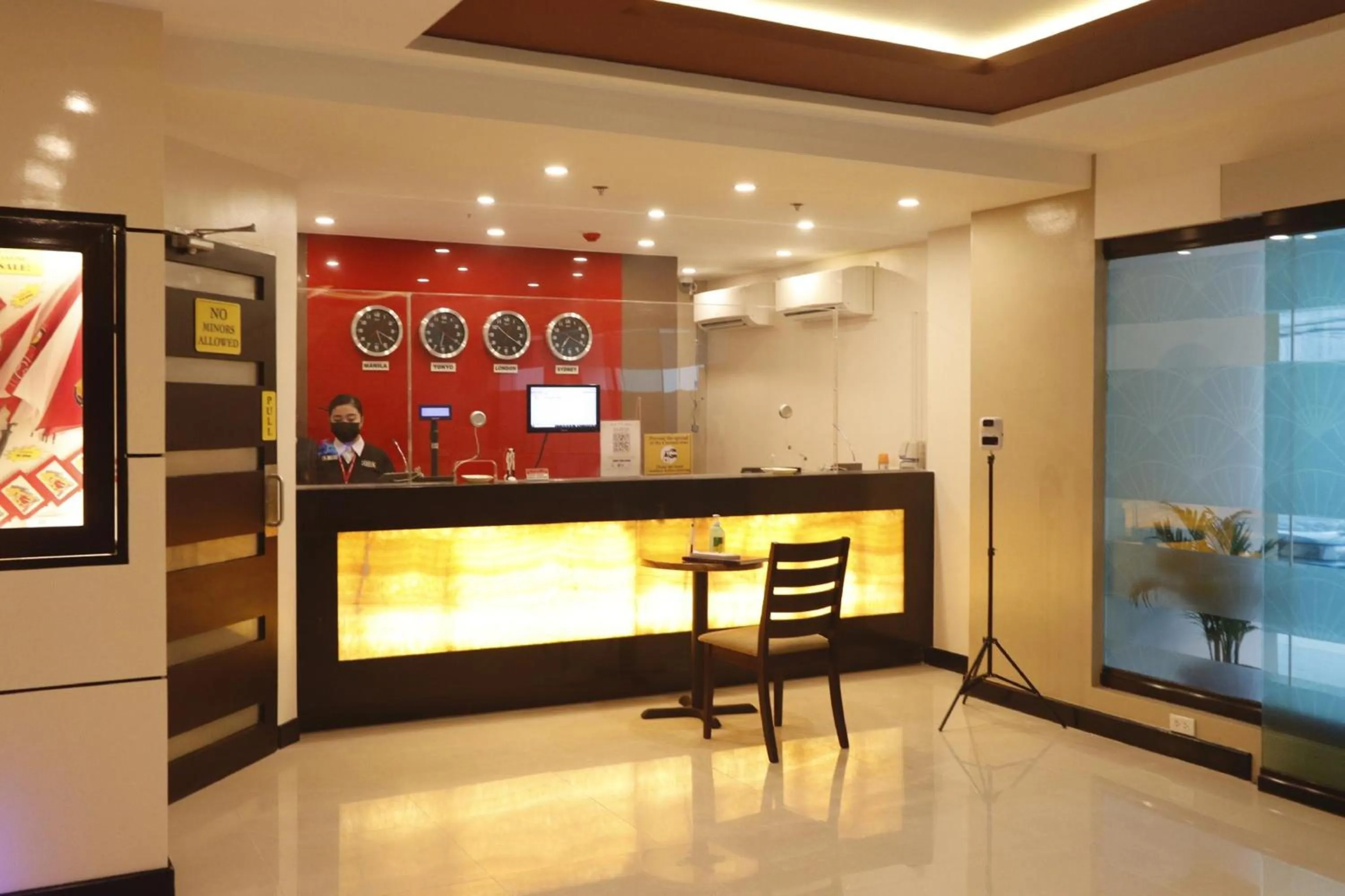 Lobby or reception in Hotel Sogo Timog 2