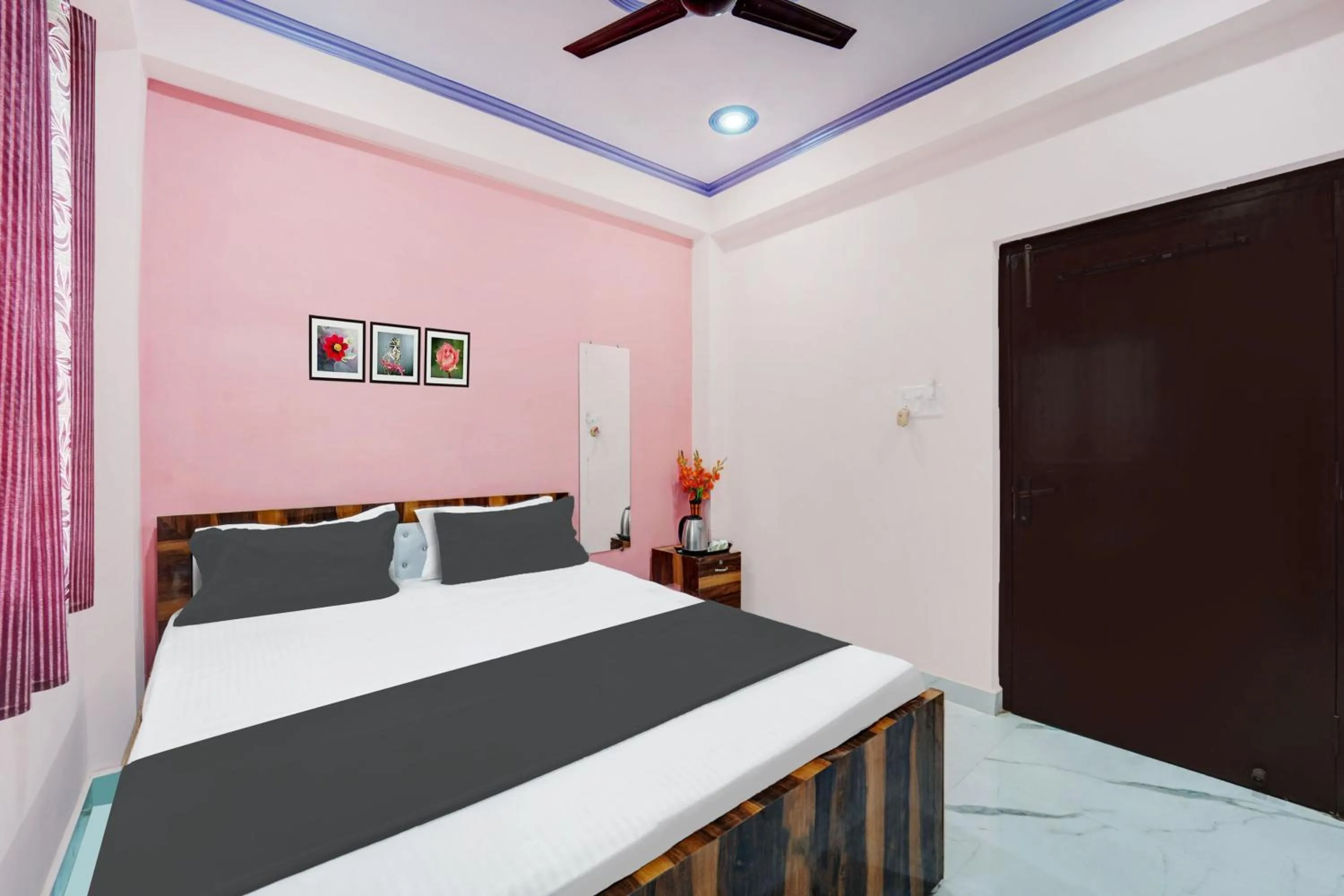 Bedroom, Bed in Hotel O R K Marriage Hall and Guest House