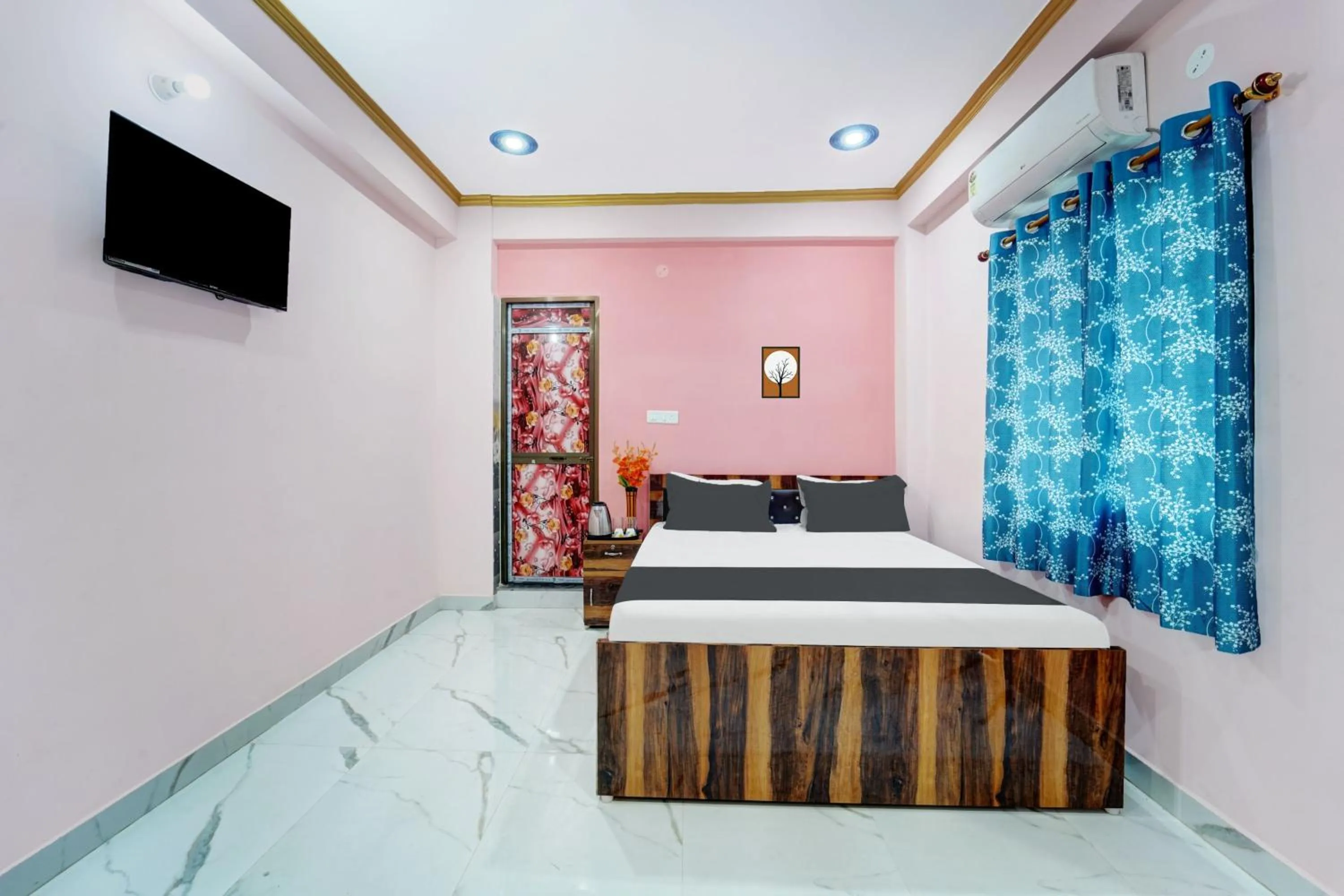 Bedroom, Bed in Hotel O R K Marriage Hall and Guest House