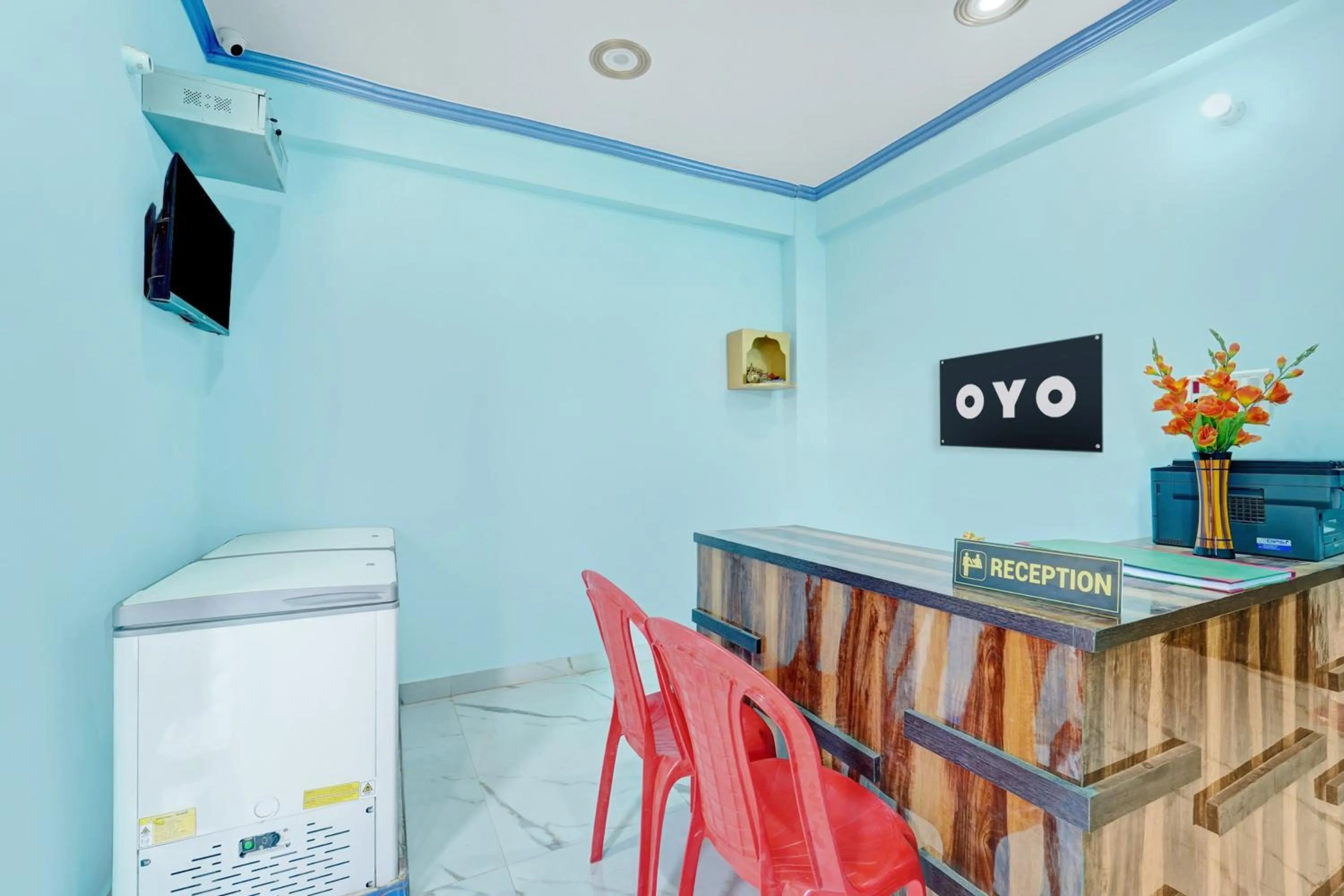 Lobby or reception in Hotel O R K Marriage Hall and Guest House