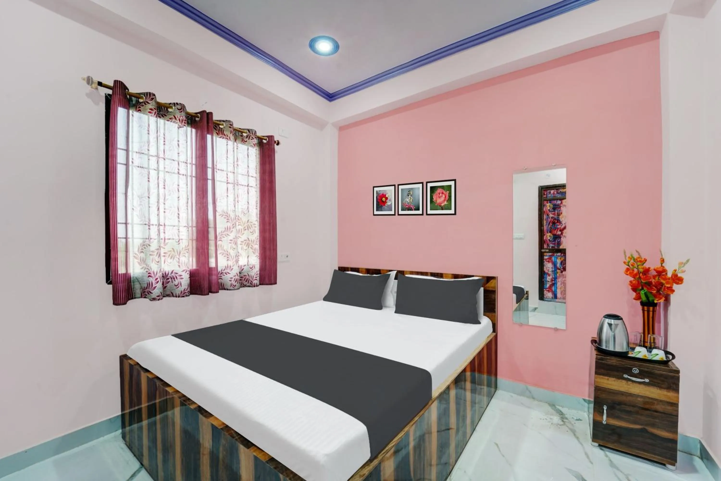 Bedroom, Bed in Hotel O R K Marriage Hall and Guest House