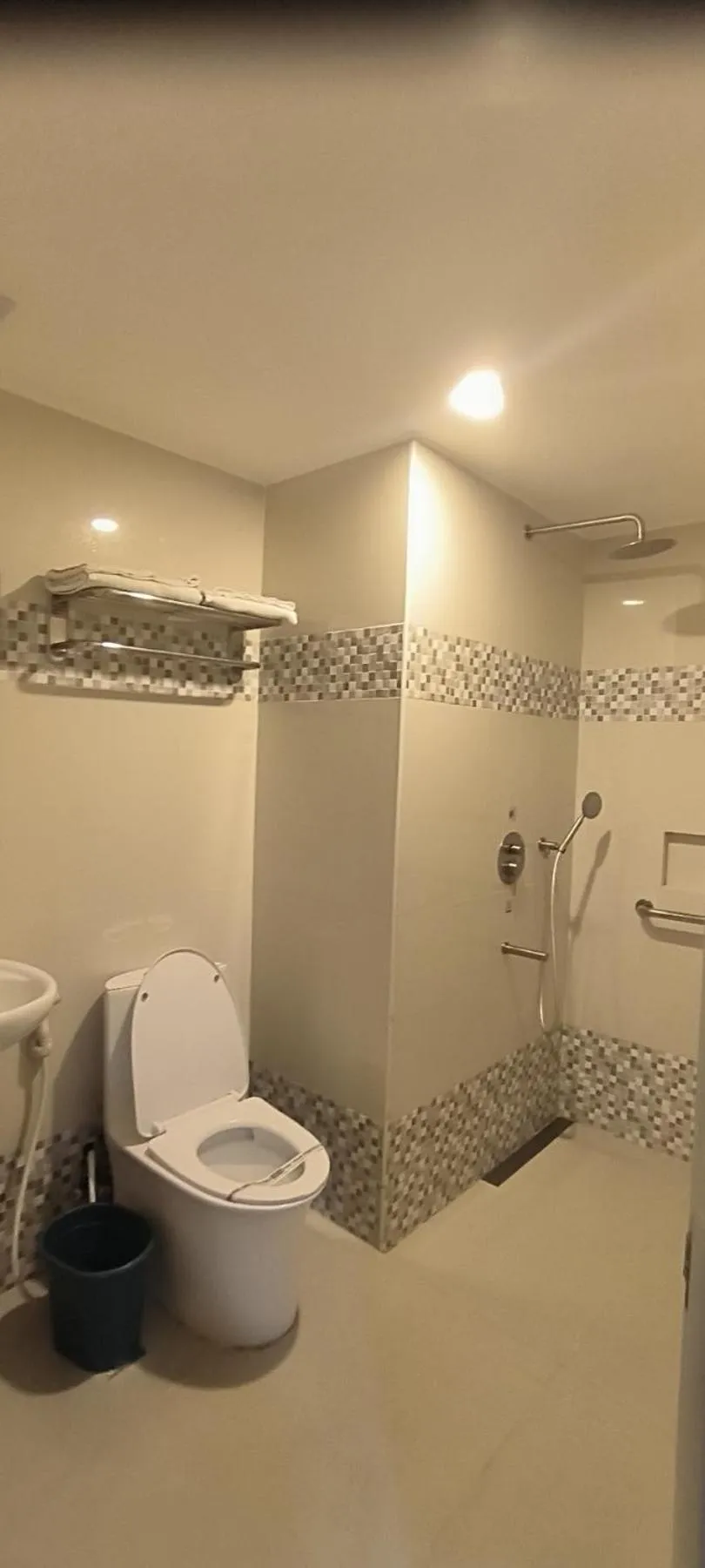 Bathroom in Hotel Sogo Davao
