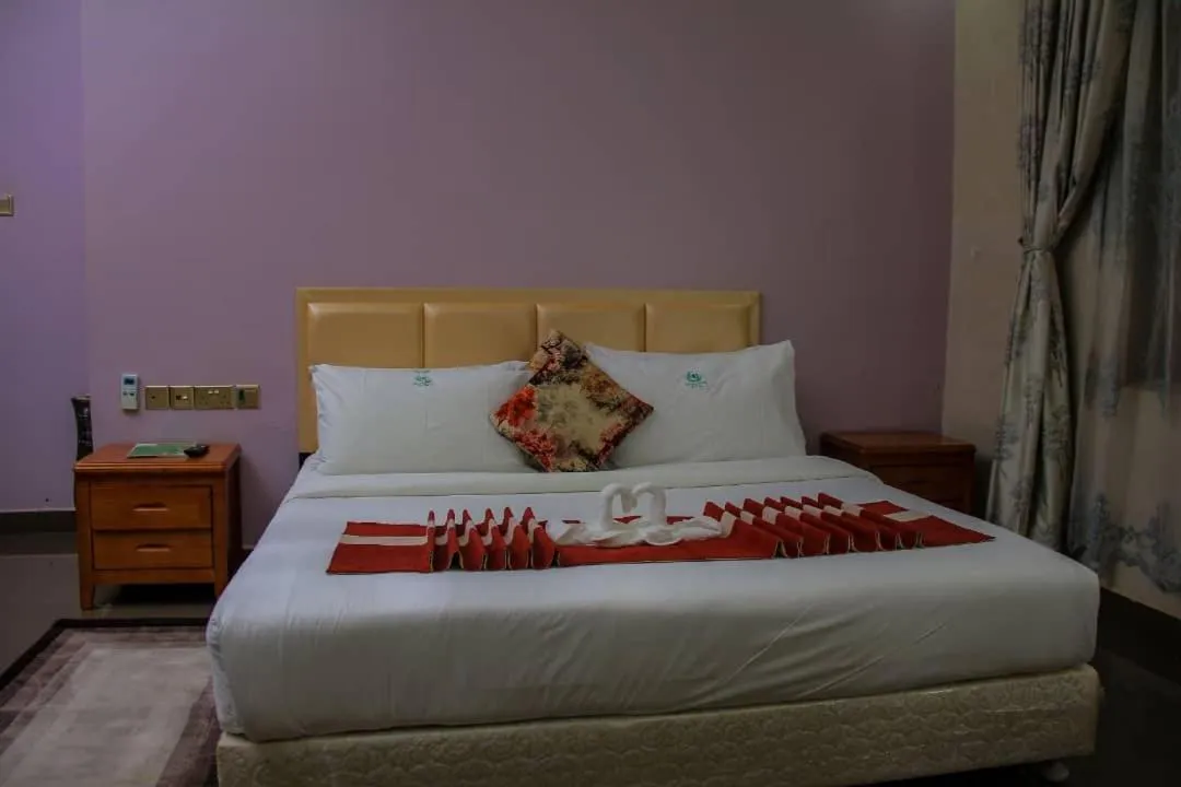 Georgina Gardens Hotel