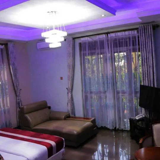 Georgina Gardens Hotel